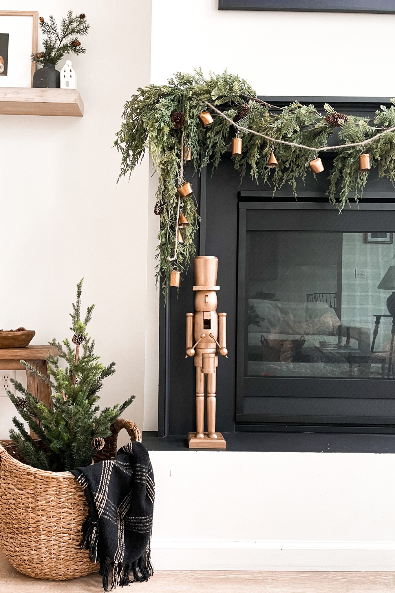 Nutcracker for under $20

Christmas decor, nutcracker, bronze, hearth, garland, fireplace, bells, mantle decor, holiday mantle, pine cone, holiday stems, shelve decor, holiday crafts, kid friendly

#LTKunder50 #LTKhome #LTKHoliday