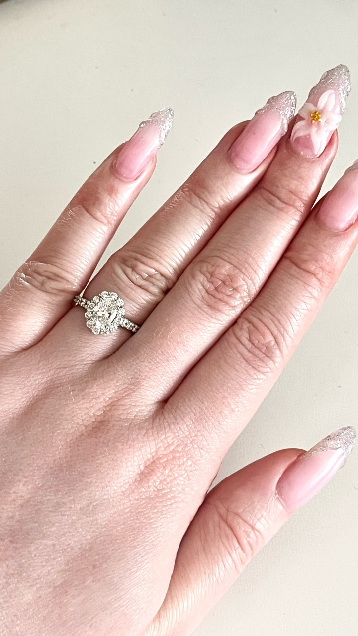My engagement shoot is coming up soon, so I wanted to make sure my nails were perfect! I asked for your help on my stories and this design was the clear winner!
.
#engagement #engagmentphotography #engagmentshoot #pinteretinspired #pinterestnails

#LTKStyleTip #LTKBeauty #LTKWedding
