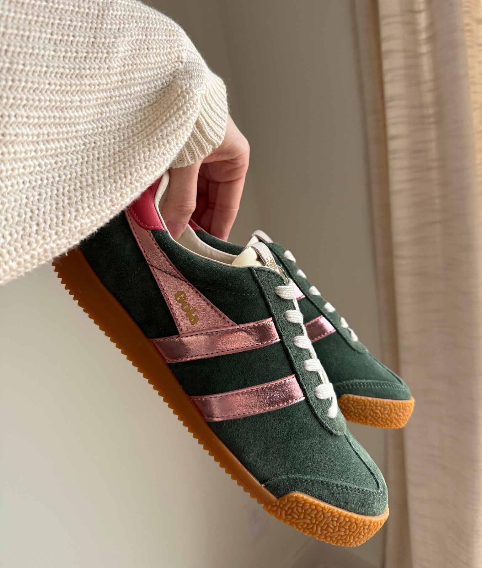 so comfortable and love all these colors together, tts! Lots of fun colorways! 

Colorful sneakers 