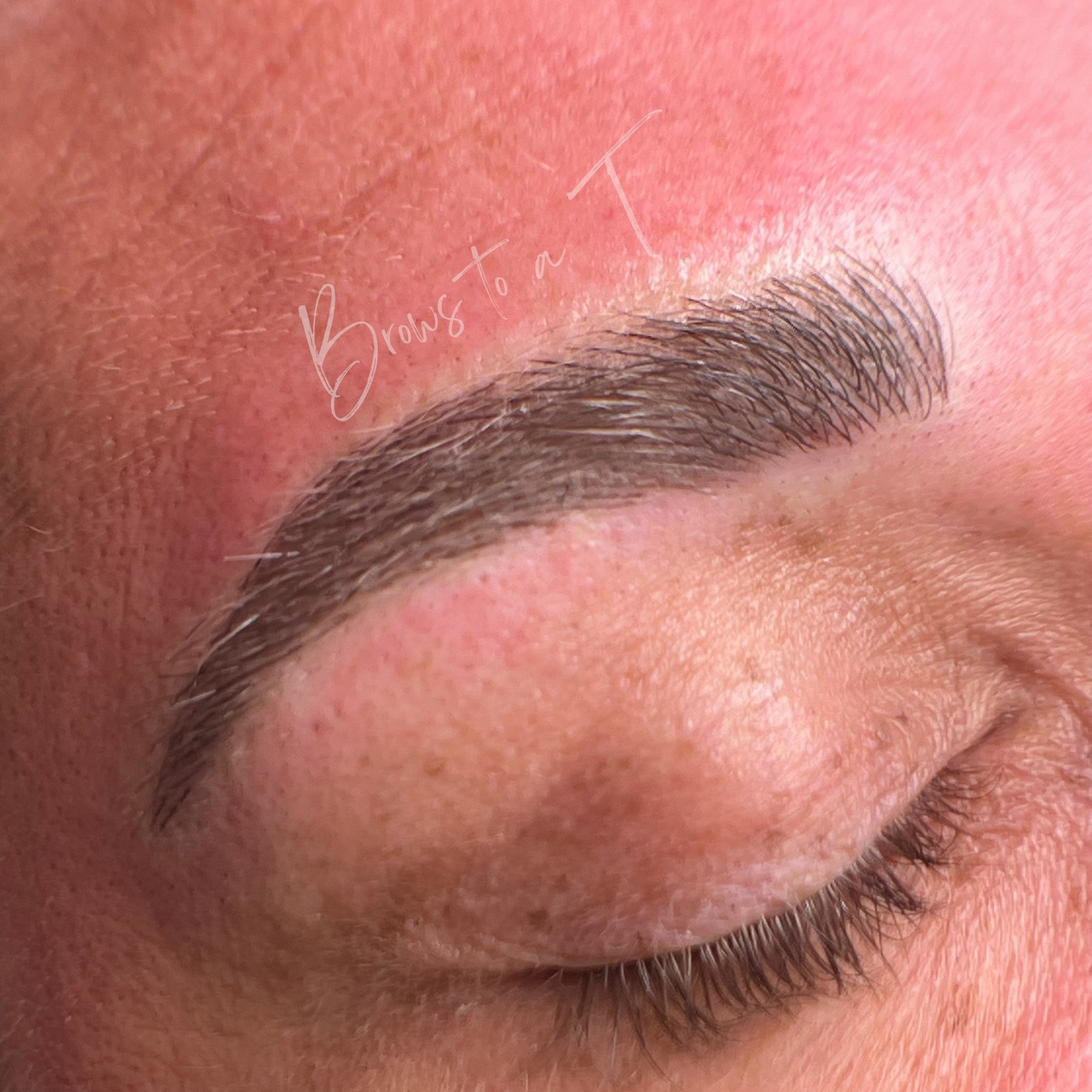 Linking my fave new toy to take these close up pics 😍🤳🏻📸



No like can you even with this combo brow close up 🤯🔍

Like what do you mean these aren’t her natural brows 
; am I right?? 🥹😭🫶🏻 

@bowleresthetics 14U 15MM blade ✍🏻
@mastpmuofficial .3RL needle for spot shading 💉
@permablend_pigments custom mix of Ready Mod, Ready Medium, Ready Ash, + Ready Dark. 🎨

#combobrows #microblading #eyebrowmicropigmentation #pmubrows #bowlerestheticsblade #permablendpigments

#LTKSummerSales #LTKBeauty #LTKFindsUnder50