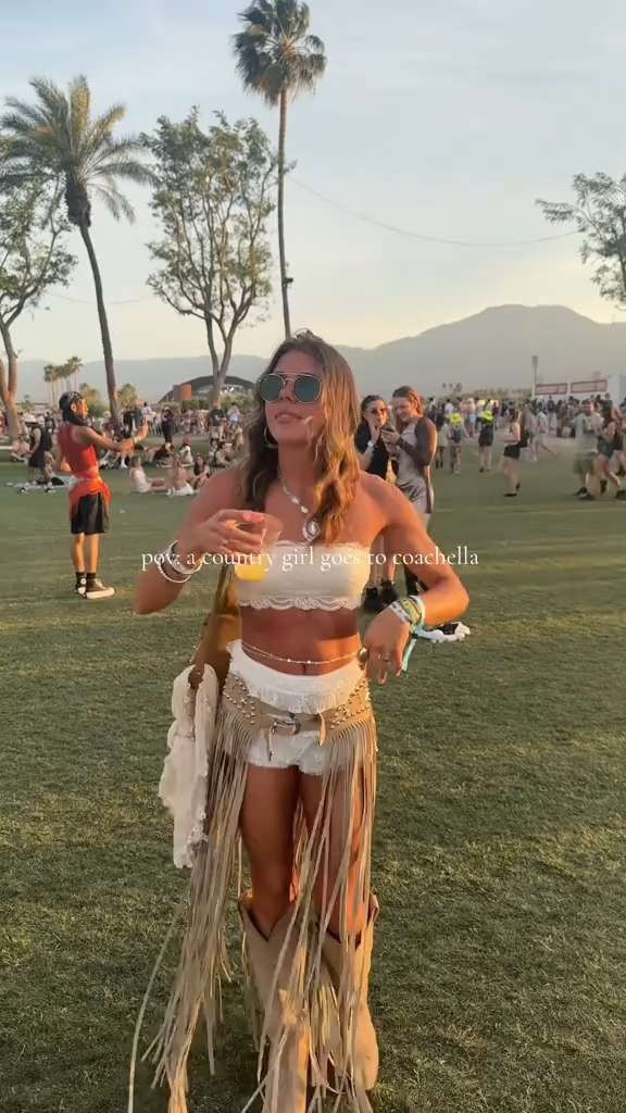 you can take the girl from the country but never the country from the girl ✨🫶🏽 

 

#LTKFestival #LTKStyleTip #LTKWatchNow