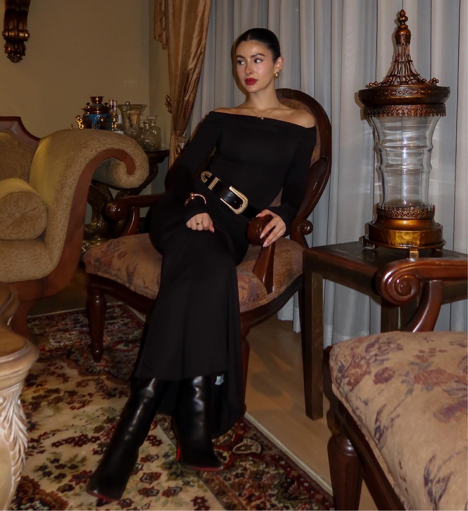 Holiday outfit maxi dress long sleeve dress 

#LTKHoliday #LTKSeasonal #LTKfindsunder100