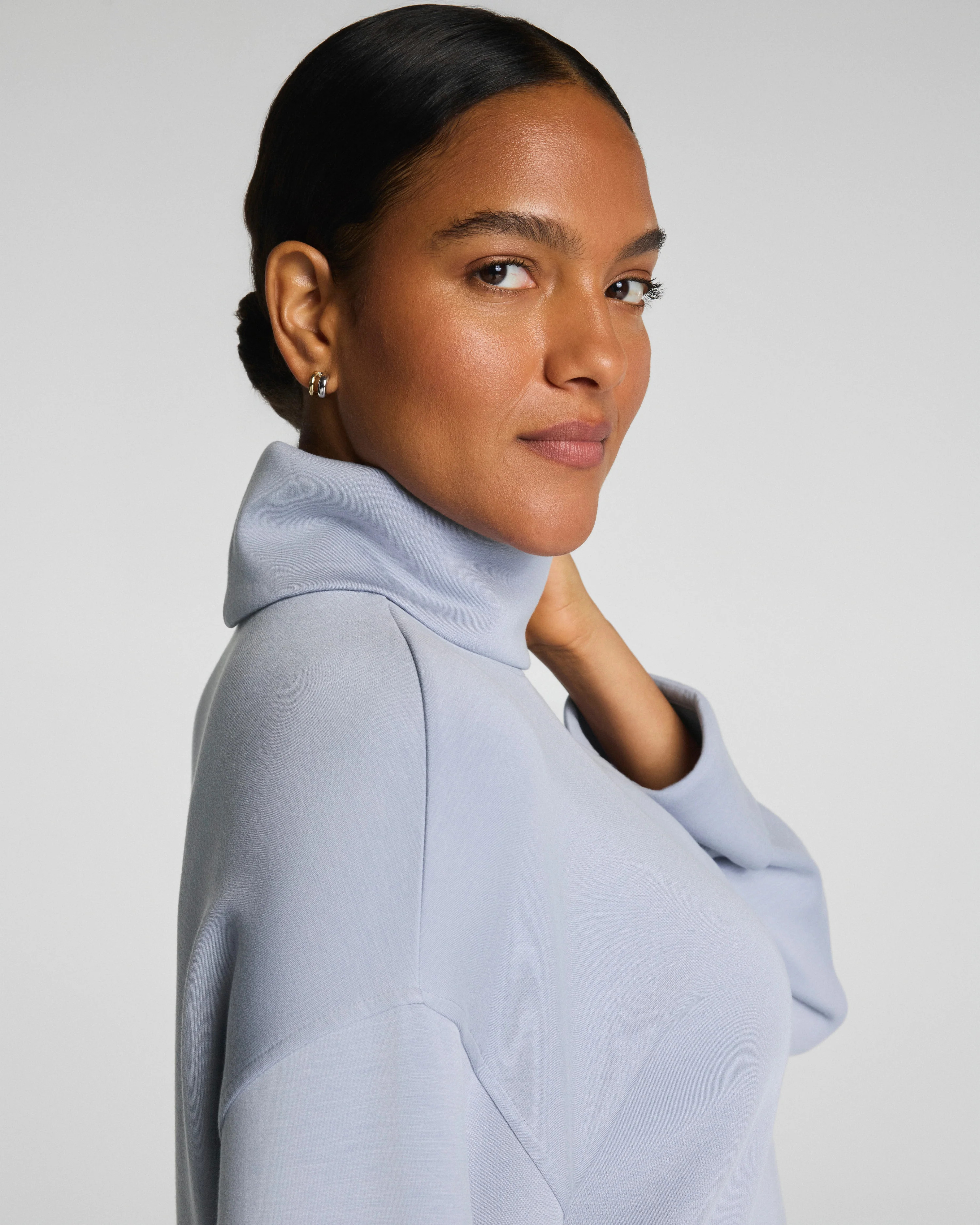 AirEssentials Turtleneck – Soft & Breathable | SPANX | Spanx