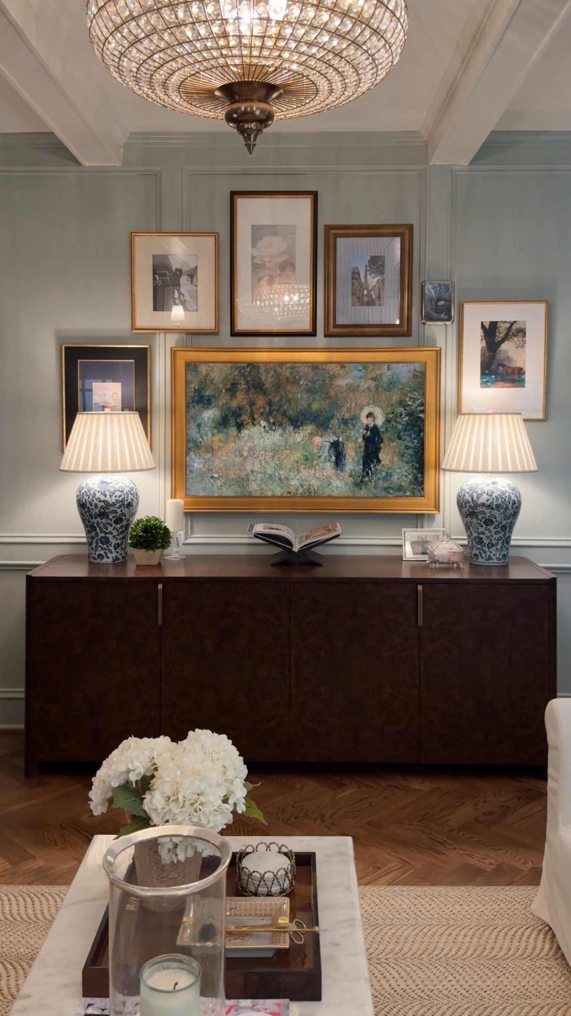 Media wall in the snug 🤍