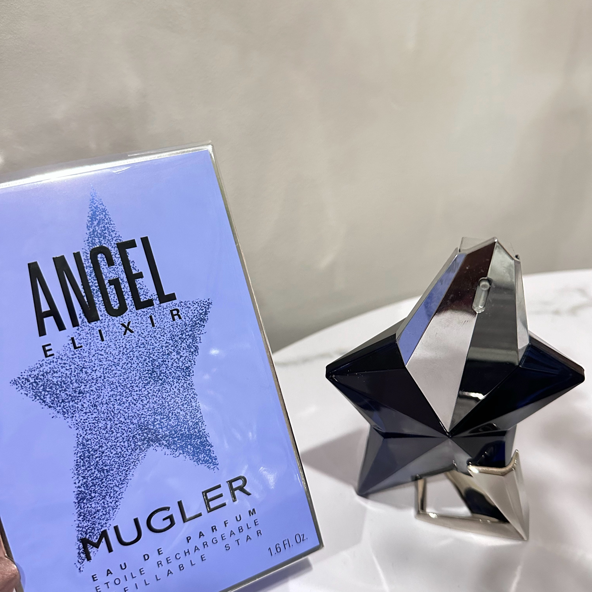 Smells like heaven 
#mugler #angel #muglerfragrance 