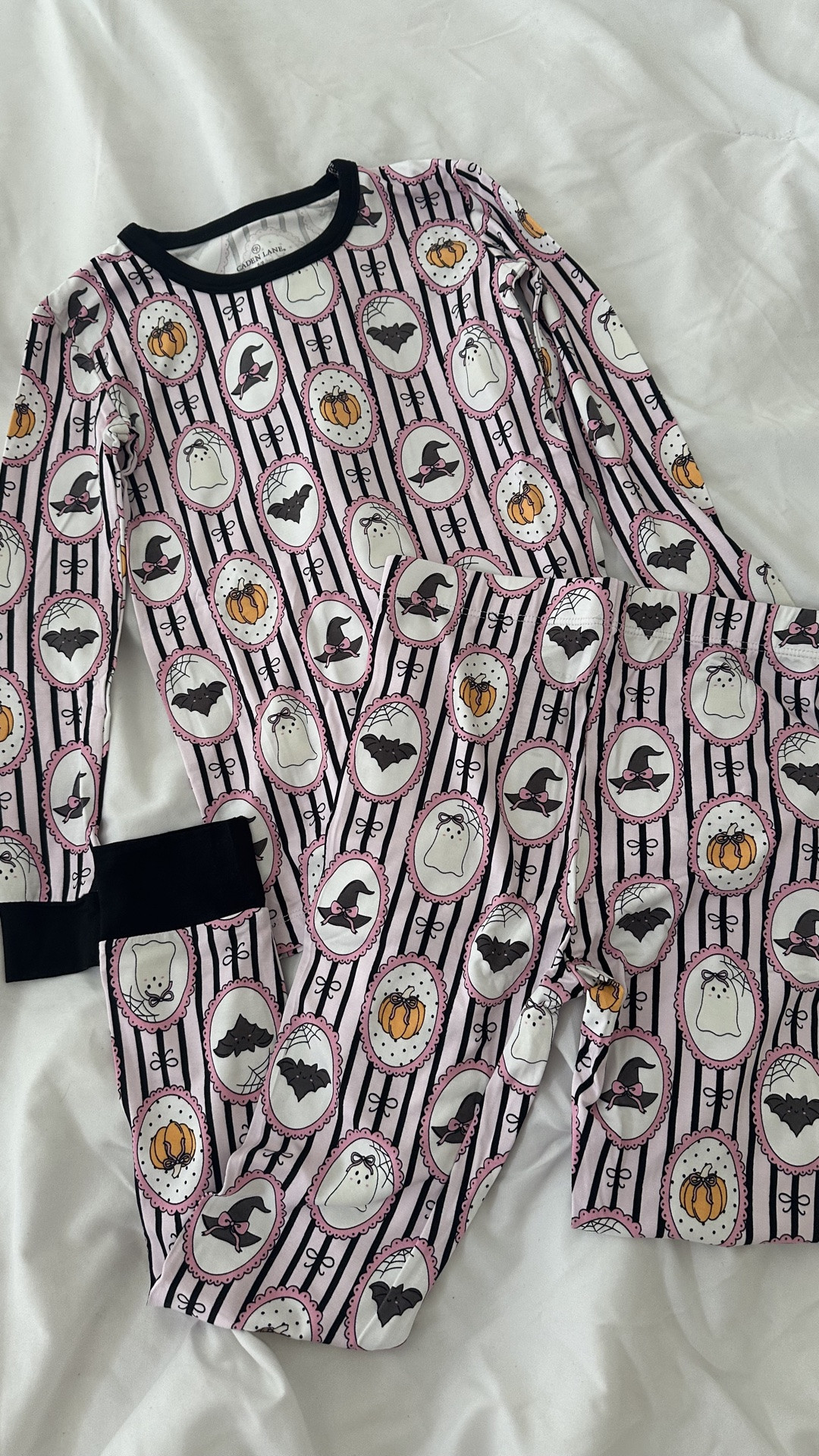 Glow in the dark Halloween pajamas | toddler glow in the dark halloween pj’s | family matching Halloween pajamas

#LTKSeasonal #LTKBaby #LTKKids
