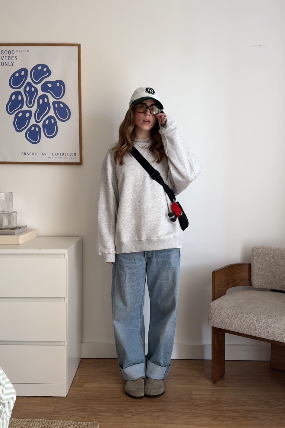 Grey sweatshirt, baggy jeans, casual outfit, autumn outfit, fall fashion, fall outfit

Sweatshirt - size small
Jeans - size 24 



#LTKuk #LTKstyletip #LTKeurope
