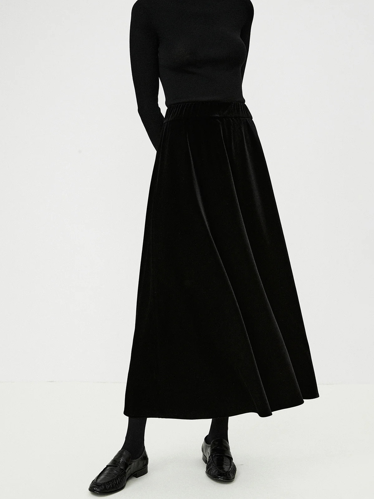 Velvet Flowy Skirt | Commense