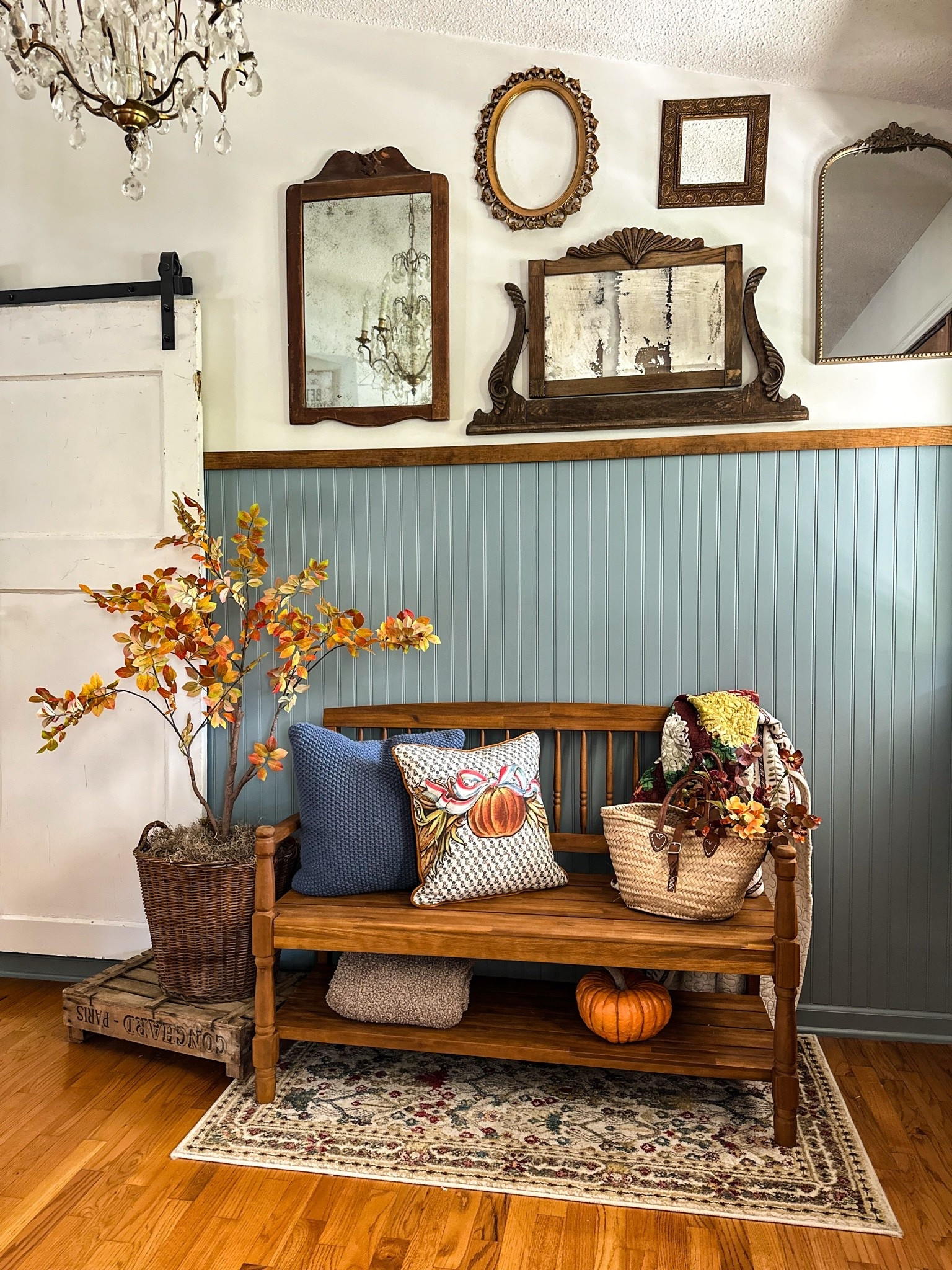 Fall entryway with all the cozy vibes

#LTKHome #LTKSeasonal #LTKSaleAlert