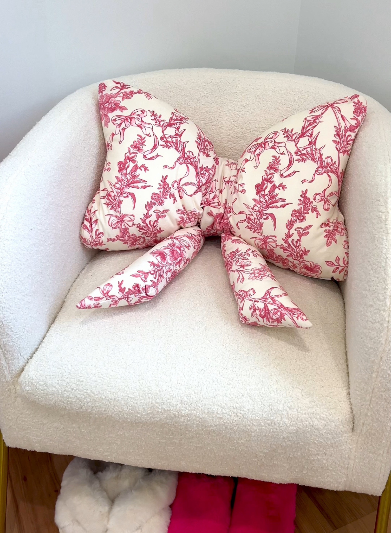 LoveShackFancy inspired pillow from Marshall’s 🎀

#LTKStyleTip #LTKSeasonal #LTKHome