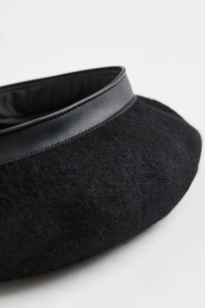 Wool beret | H&M (UK, MY, IN, SG, PH, TW, HK)