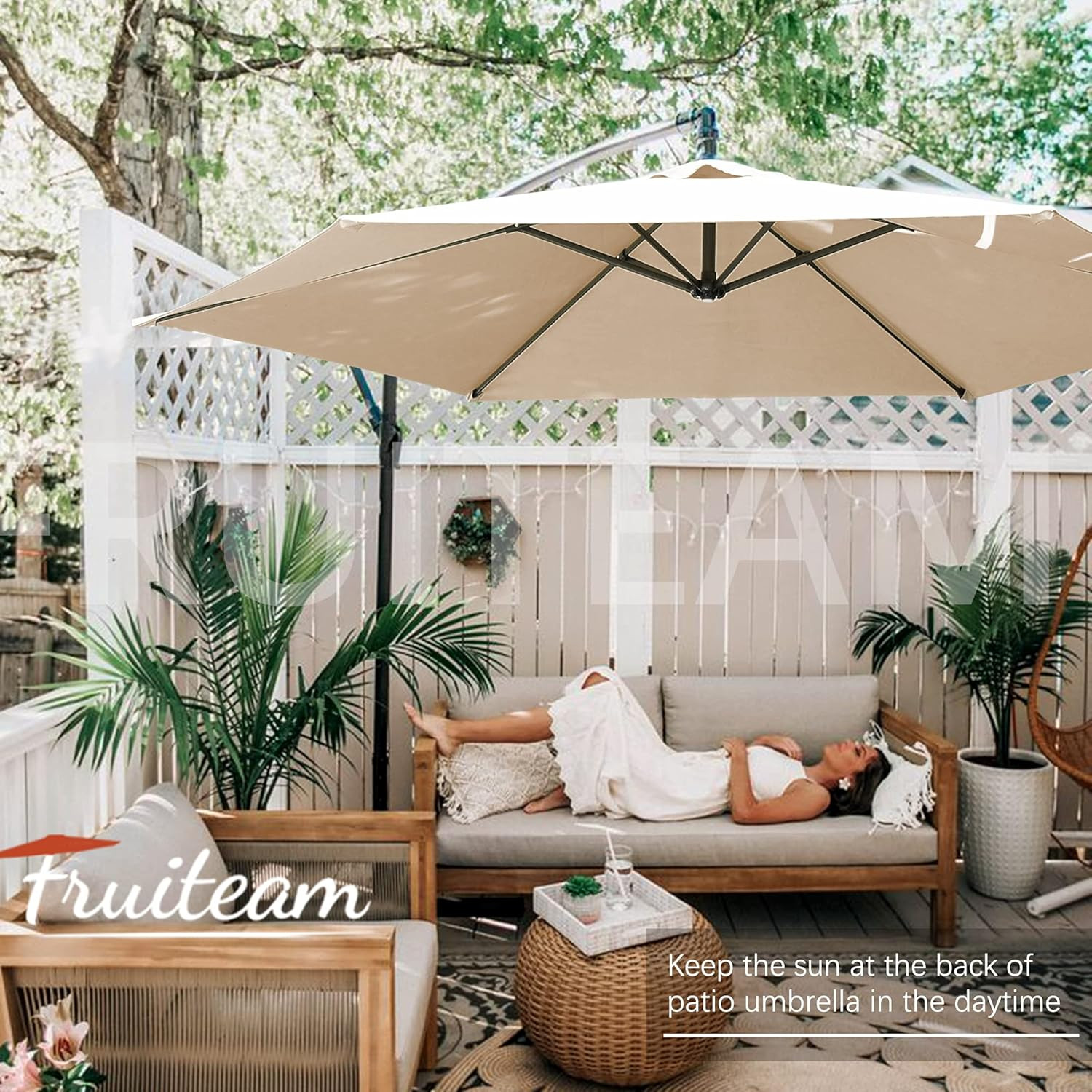 FRUITEAM 10FT Offset Hanging Patio Umbrella, Outdoor Market Cantilever Umbrella w/Easy Tilt Adjus... | Amazon (US)