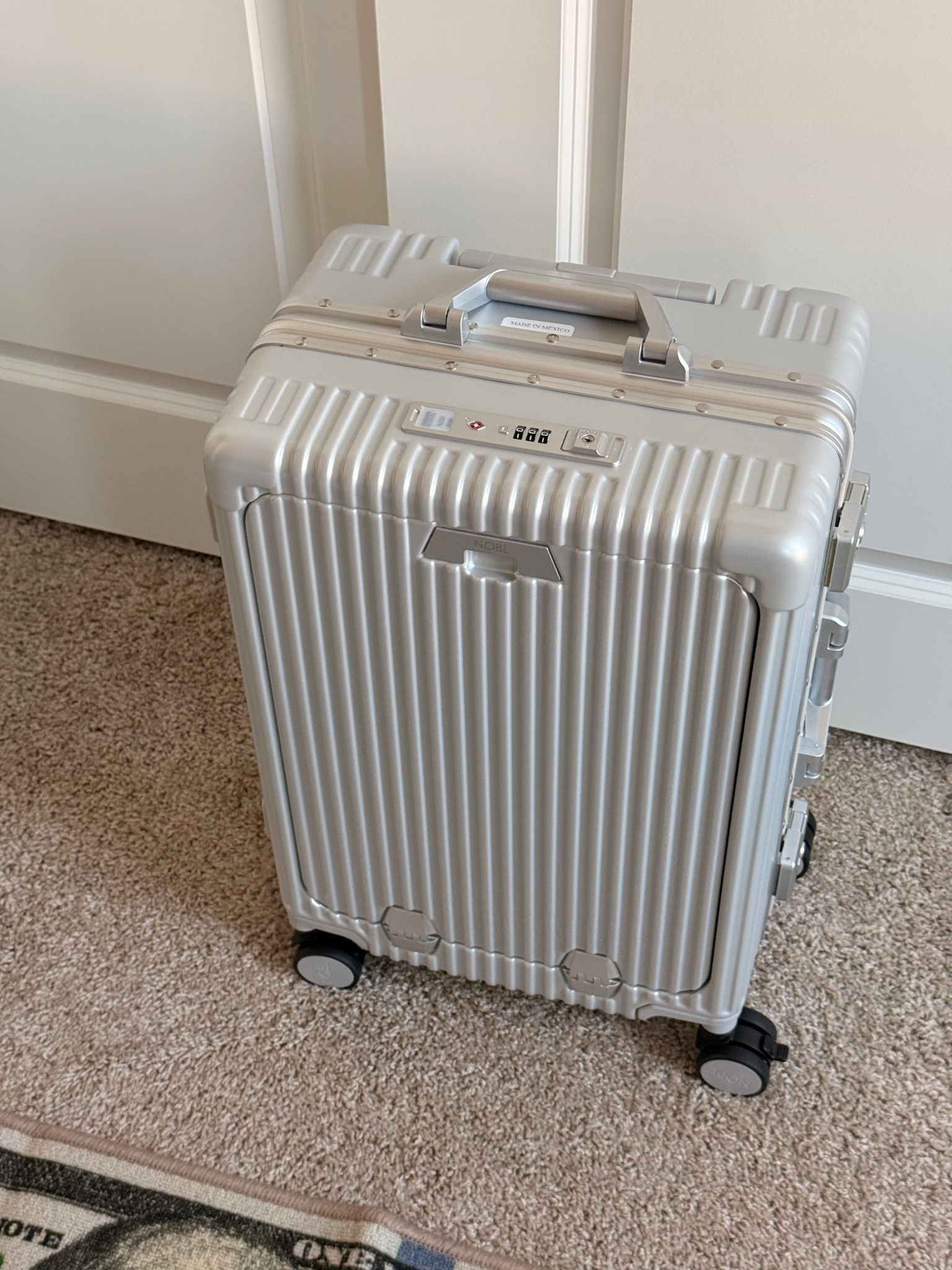 My new luggage features side pockets, super shopping bags, a phone holder, cup holder, separate laptop compartment, and a power bank charging cord.

Brand Nobl 

#LTKTravel #LTKHome