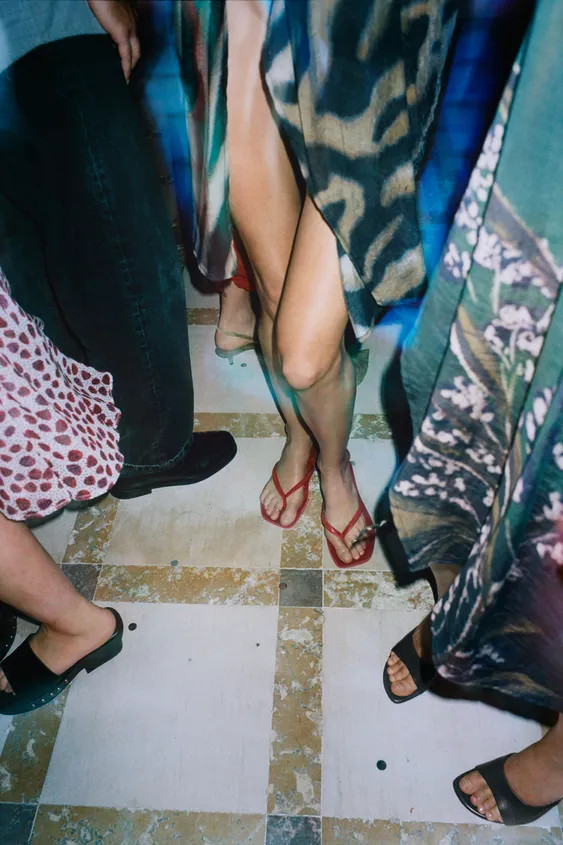 HAVAIANAS ® x ZARA SANDALS | Zara Canada
