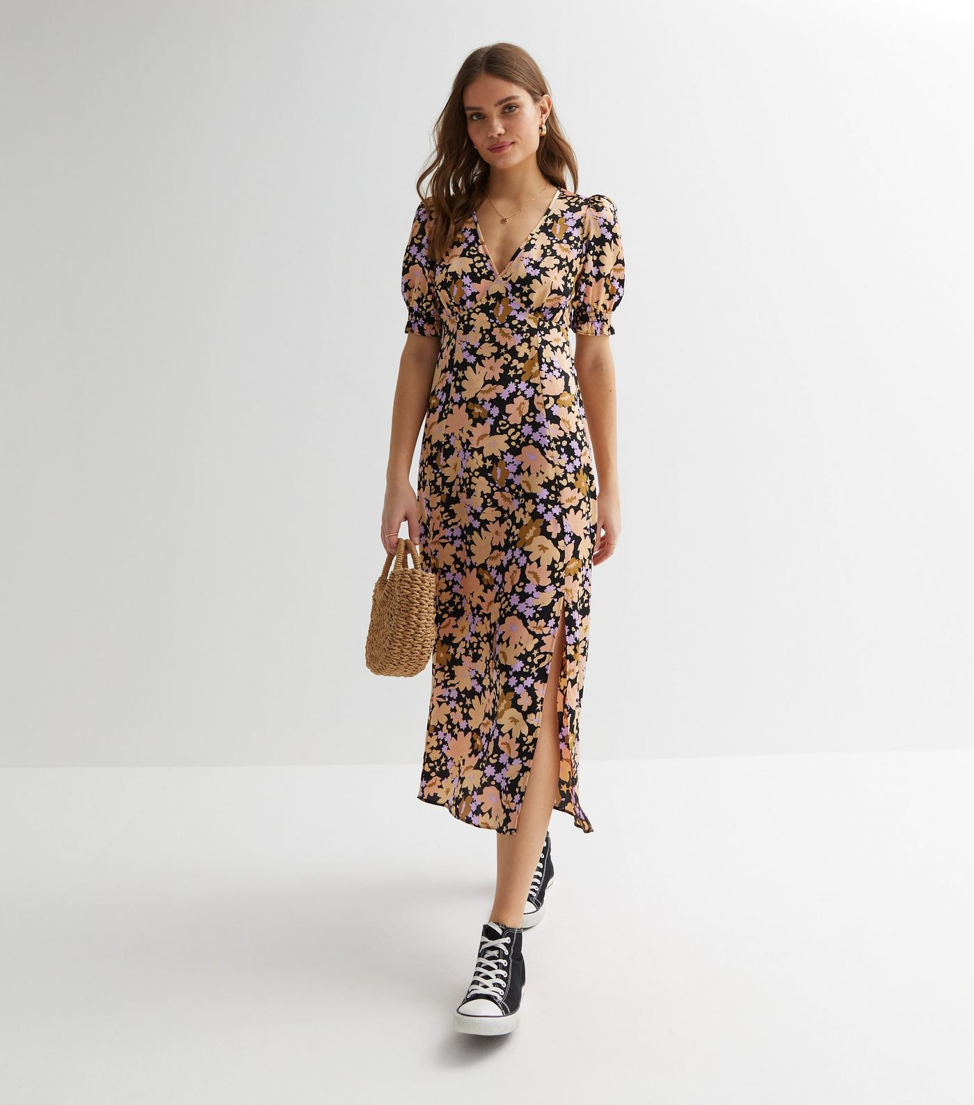 Black Floral V Neck Short Puff Sleeve Split Hem Midi Dress | New Look | New Look (UK)