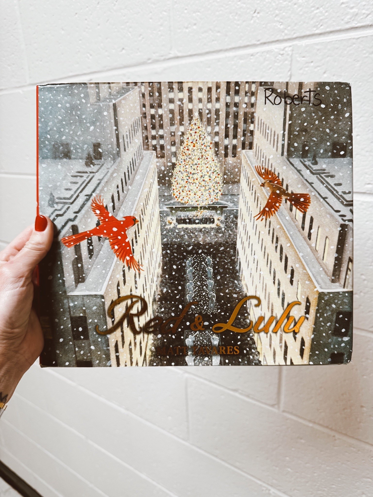 One of my favorite books are on Christmas time – – – truly a heart felt story that combines the Christmas cheer and the magic of New York City  

#LTKSeasonal #LTKHoliday #LTKFamily