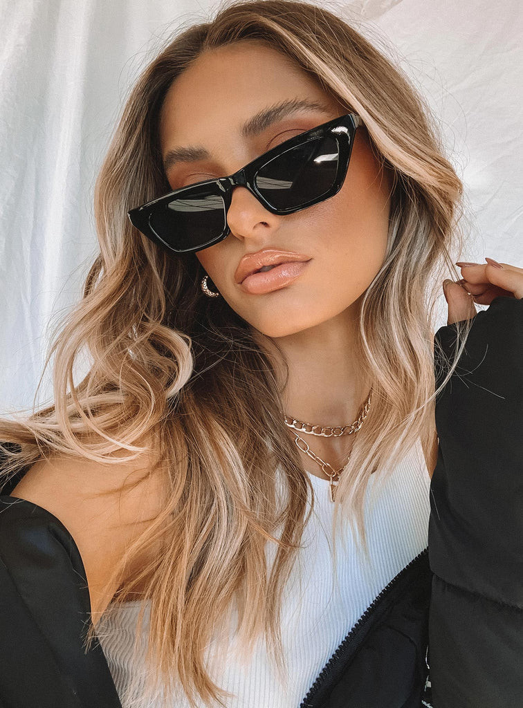 The Octavia Sunglasses Black | Princess Polly US