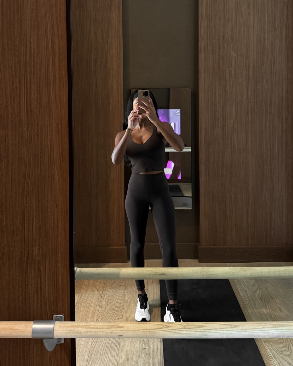 Workout set of the day 🤎

#LTKSeasonal #LTKActive #LTKShoeCrush