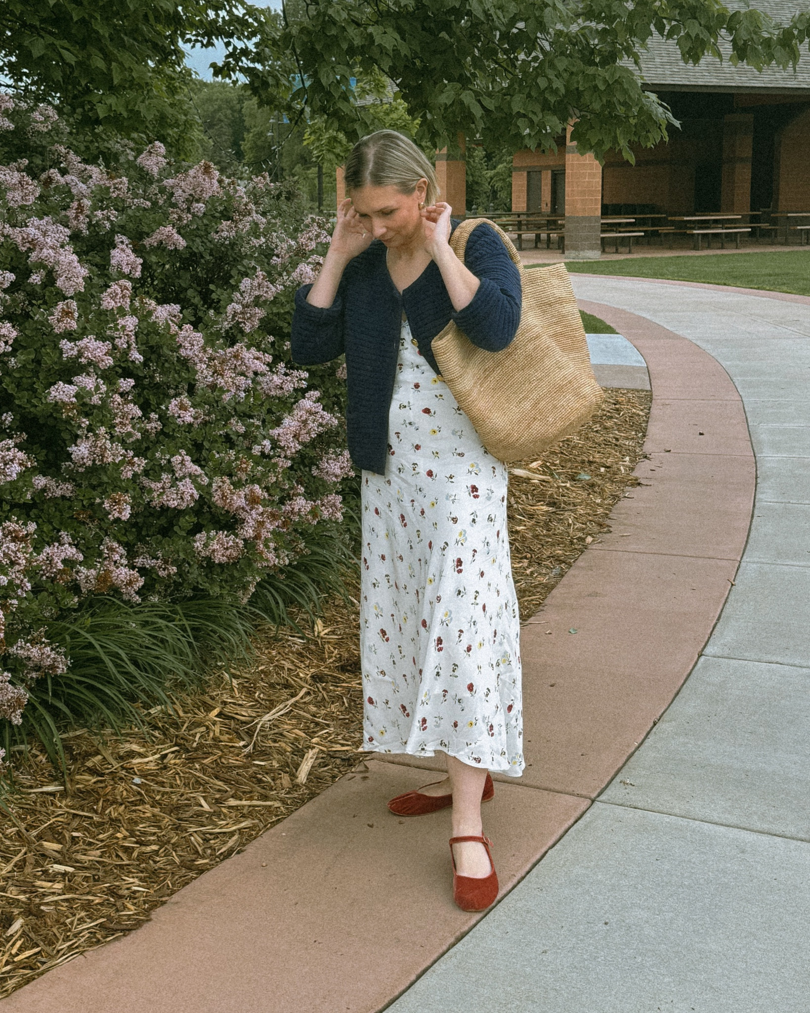 gap doen floral midi dress karinemilyblog on LTK