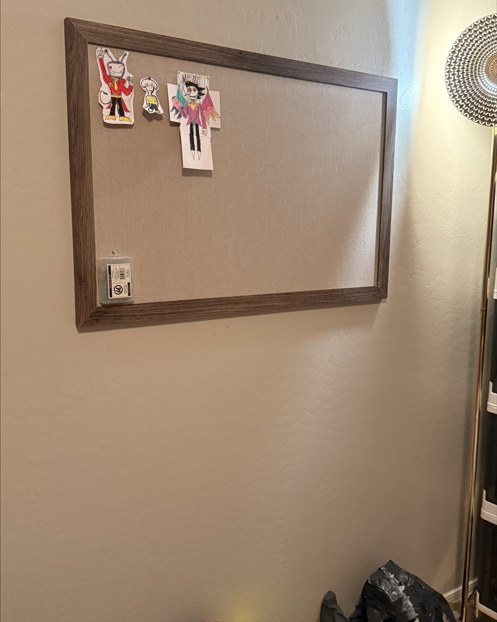 Such a cute fabric, covered corkboard, from Amazon, for my son‘s room for him to hang up all of his paper creations 👌🏻

#LTKHome #LTKKids #LTKFindsUnder50