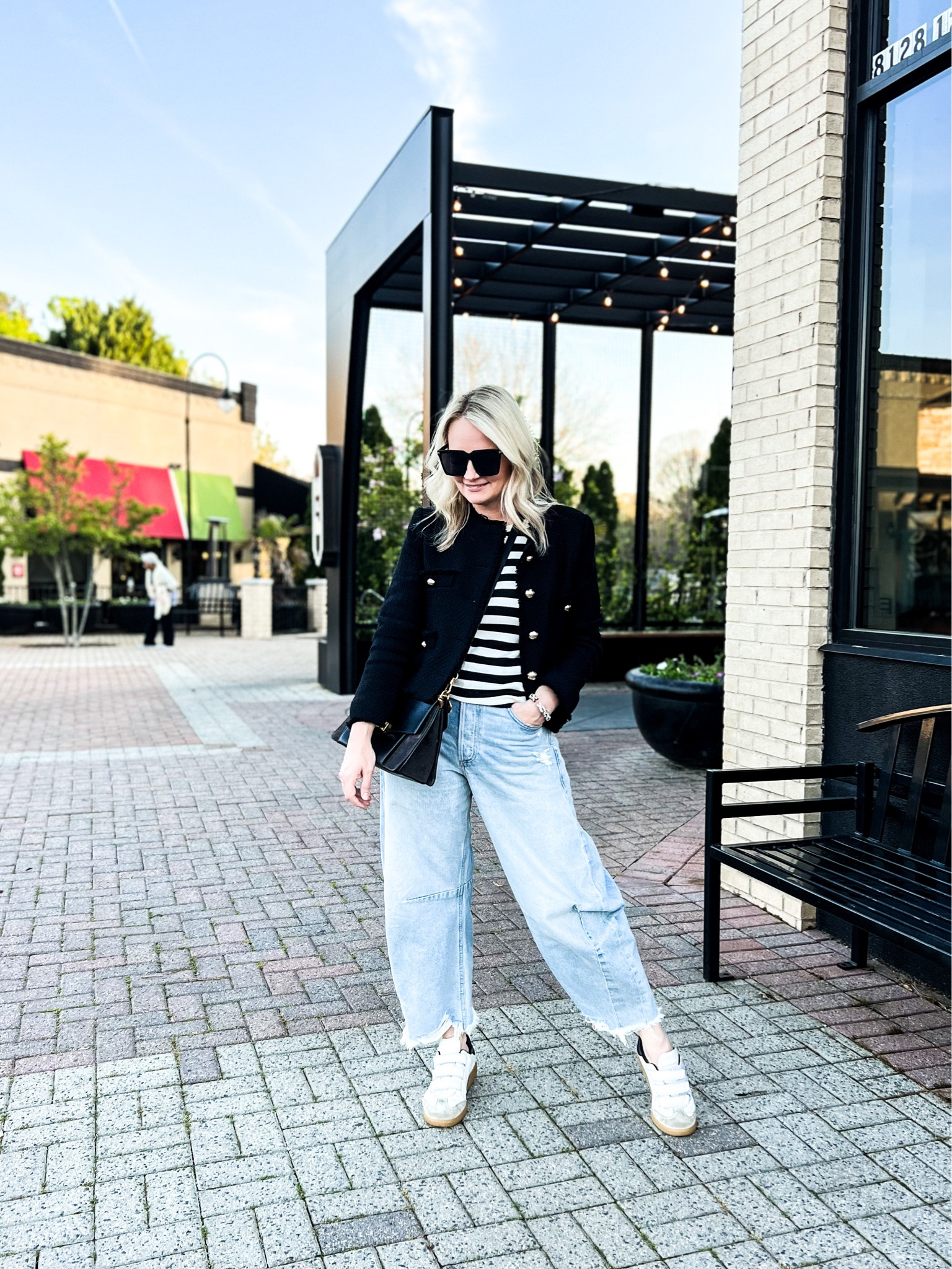 First day back in regular pants/jeans 🙌🏼. It’s definitely cause for a celebration… or a night out with the fam. Happy weekend y’all. 


#LTKSeasonal #LTKstyletip #LTKworkwear