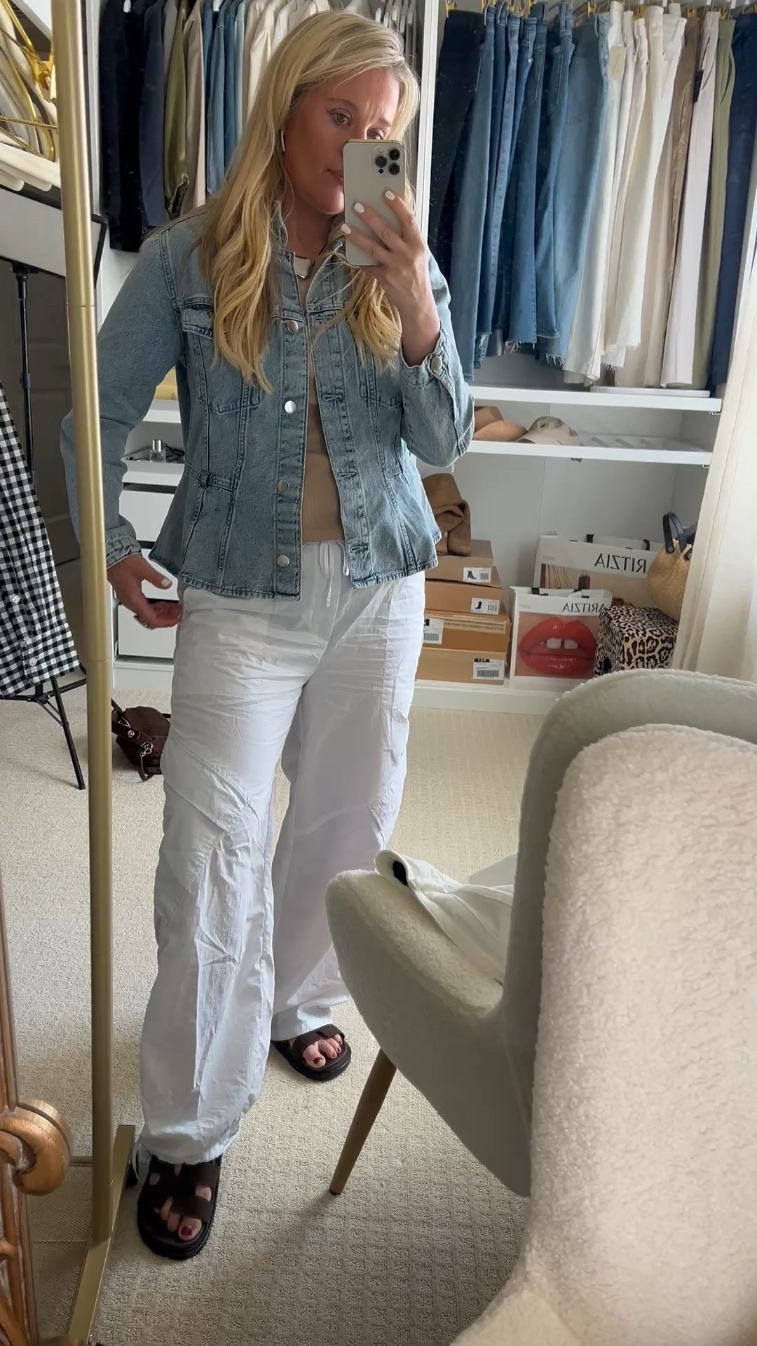  ✨Tap the bell and ❤️ for over 40 fashion, midlife style, midsize fashion and luxury looks for less. 


⬇️Sizing information:
Large jacket, large shirt and large pants. Size up if in between sizes.
White pants in midlife felt like a setup.

Too sheer. Too stiff. Too much effort.

Until these changed the game — $13.98 and zero stress.

We’re done suffering for style.

This is your reminder: your wardrobe should work for you — not against you.

Who else is claiming their midlife glow-up? 👖✨

#LTKMidsize #LTKOver40 #LTKFindsUnder50