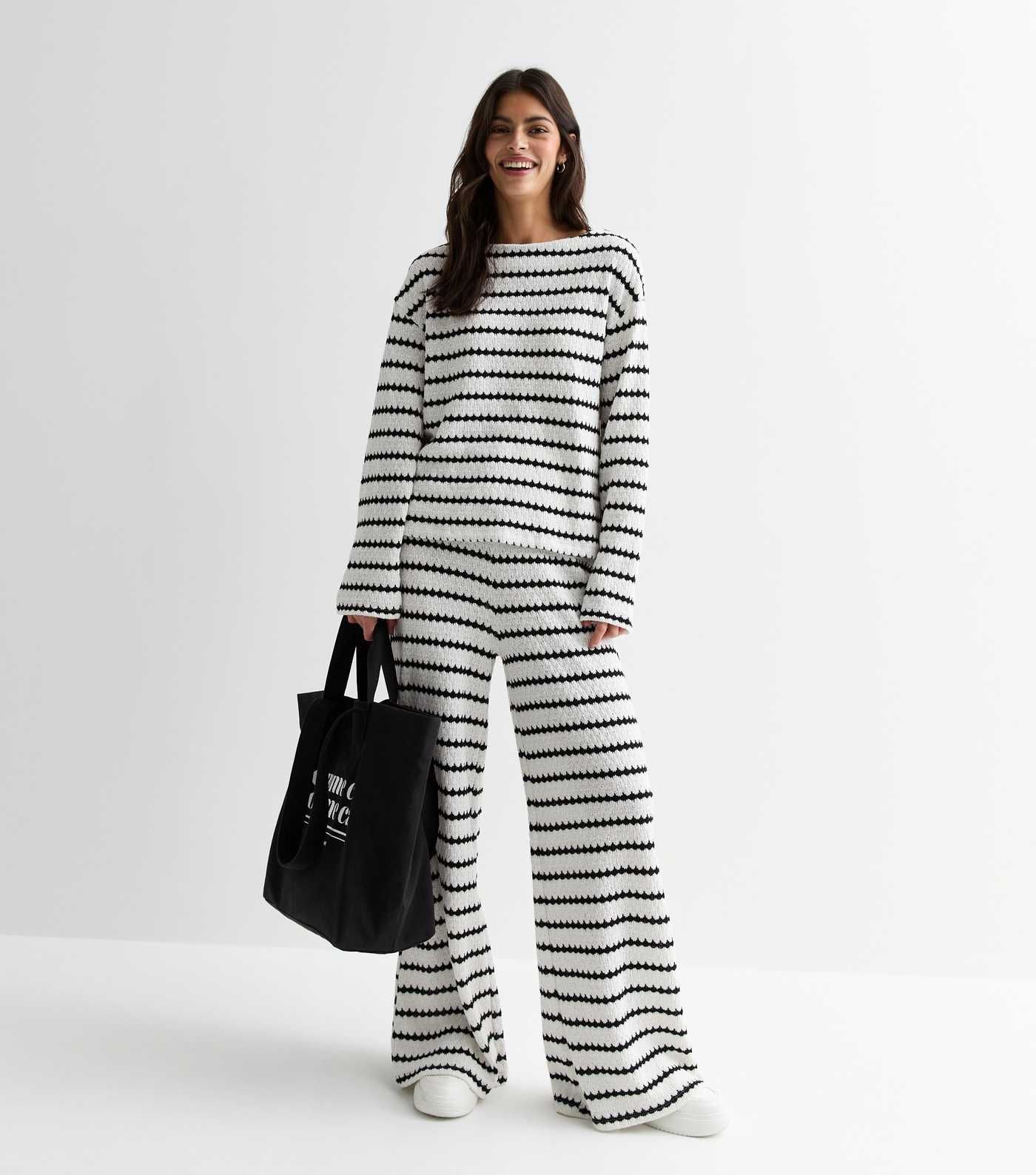 Off White Stitch Stripe High Waist Wide Leg Trousers | New Look | New Look (UK)