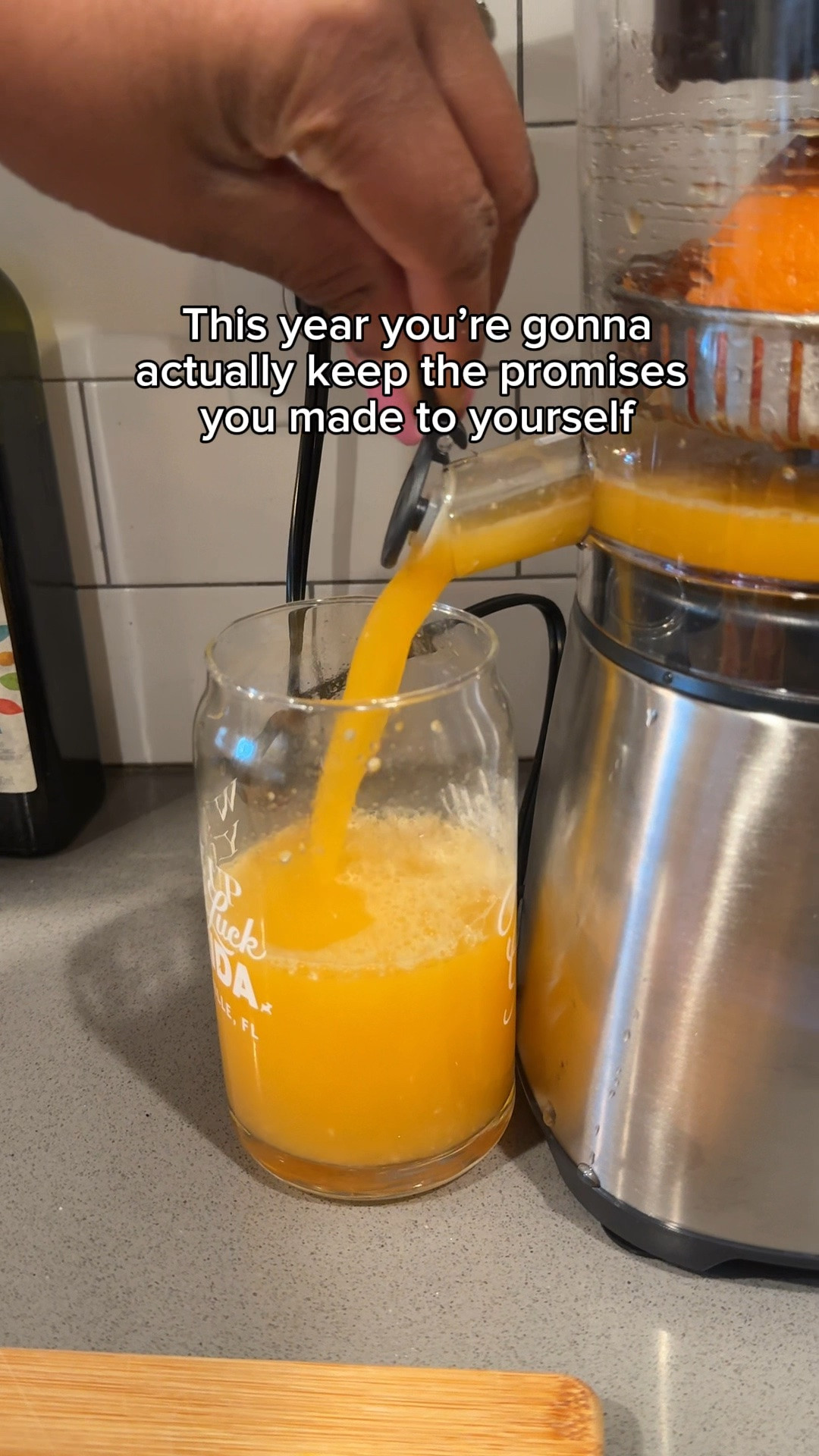 Stainless steel electric citrus juicer for healthy juicing at home. Easy to use, beginner friendly. #juicing #juice #kitchengadgets