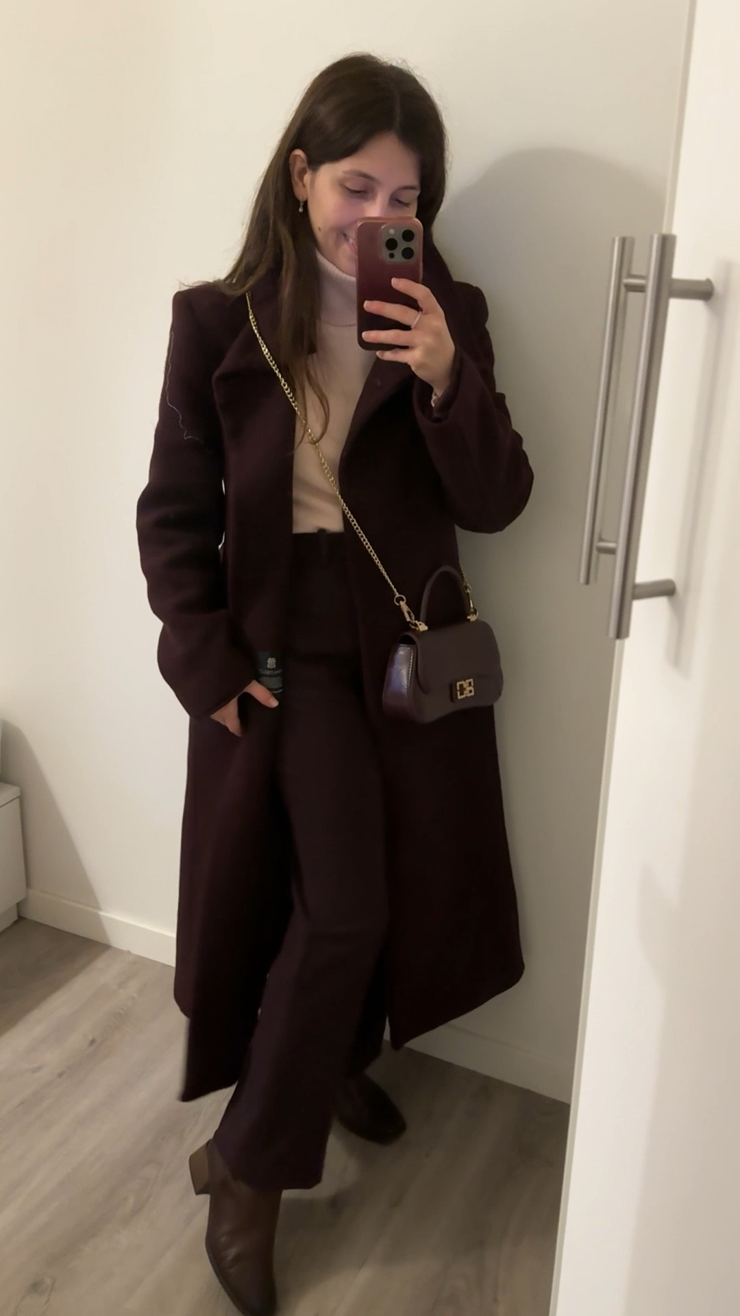 Outfit of the day in plum and pink colour!

A plum colour pair of trousers combined with a pink cashmere knit and chocolate brown boots. Plum colour coat and matching bag finished the look. For accessories I chose pink and silver

#LTKeurope #LTKwinter #LTKpetite