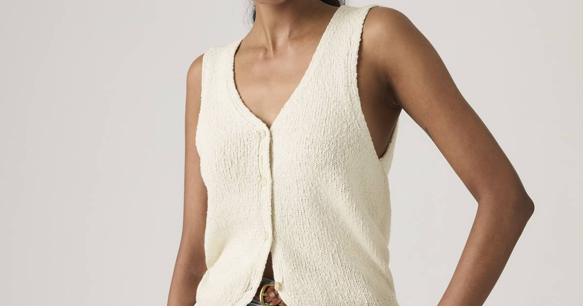 Helen Mini Boucle Vest - White | Levi's\u00ae US | Levi's US