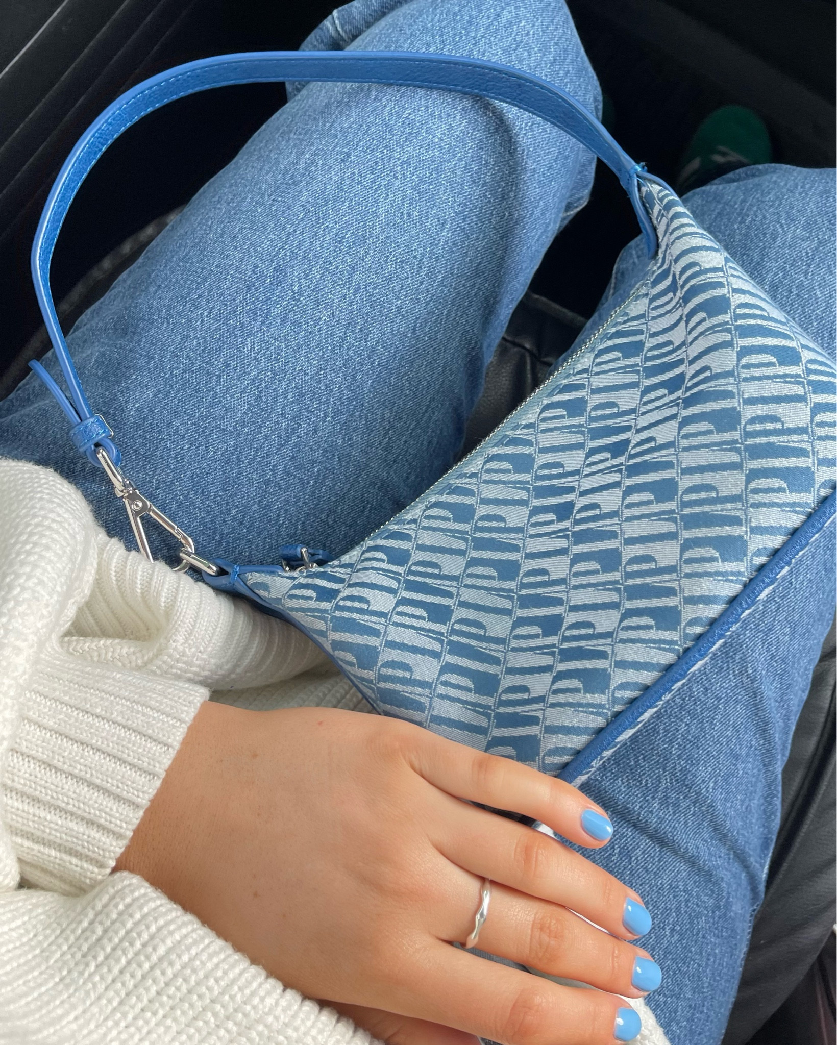 the monogram handbag you absolutely need!

#LTKaustralia #LTKunder50 #LTKFind