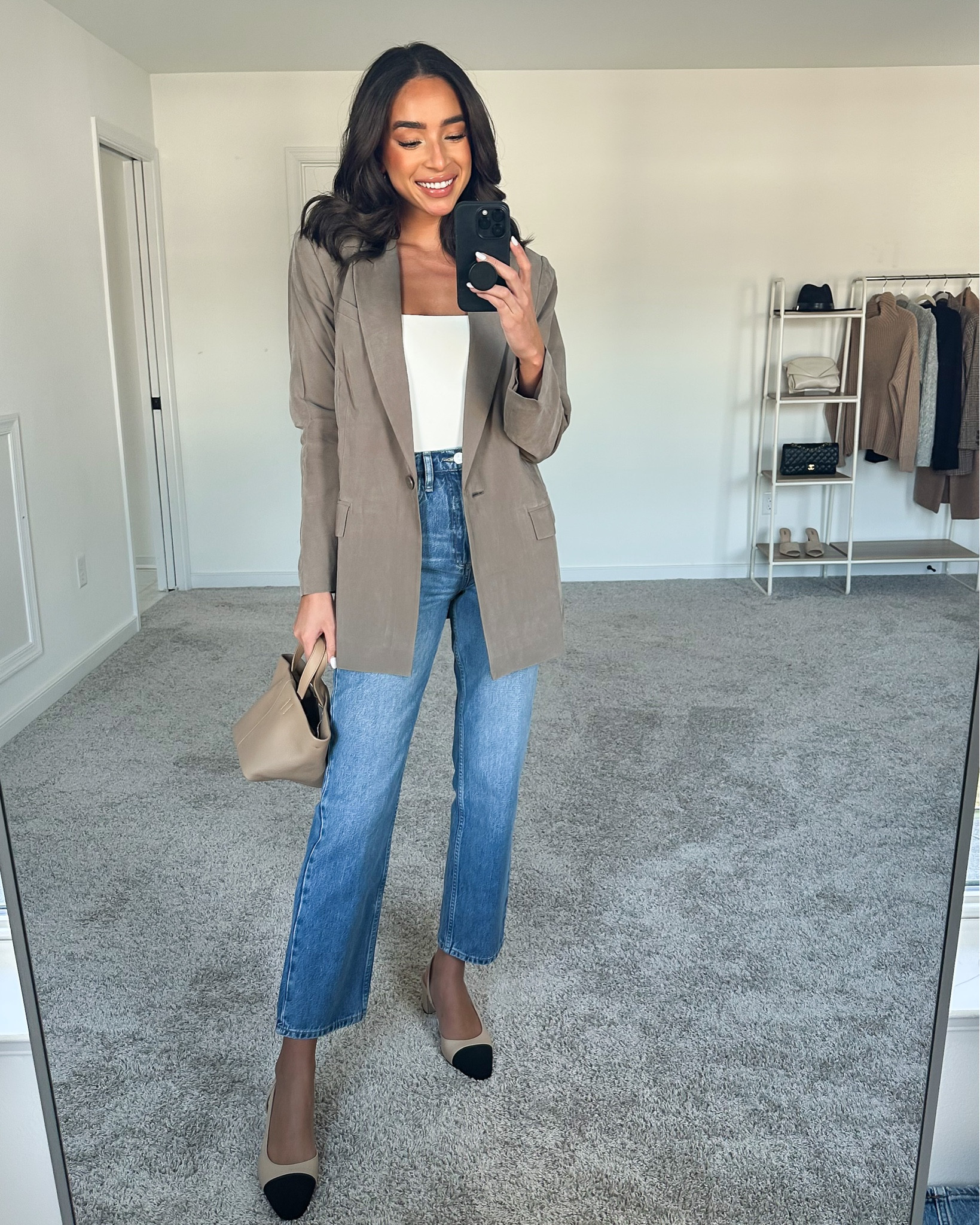 Spring work outfit with jeans ! Size XS blazer (fits oversized no need to size up), size 1 white bodysuit (fits like XS), size 26 straight leg jeans  (tts)







Office outfit
Business casual
Work flats
Work shoes
Blazer outfit 
Smart casual
Jeans to work 

#LTKworkwear #LTKstyletip #LTKunder100