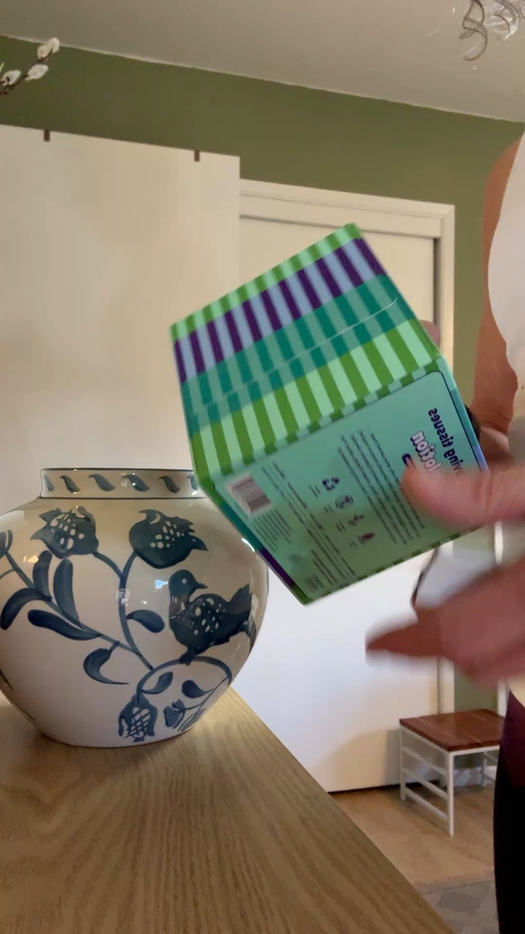 I turned this beautiful vase into a Kleenex holder for my bathroom 💙