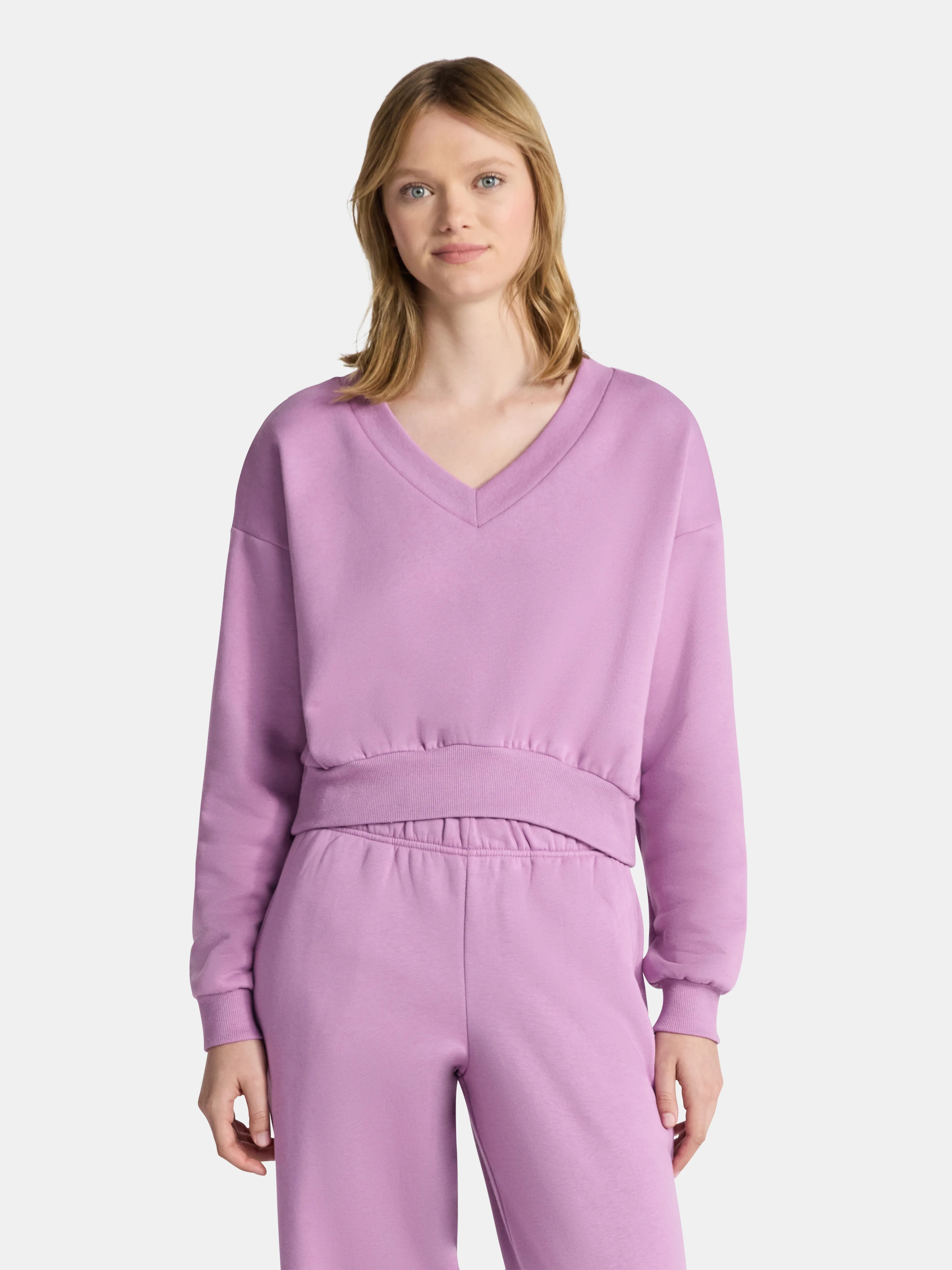 No Boundaries V-Neck Fleece Cropped Sweatshirt, Women's | Walmart (US)