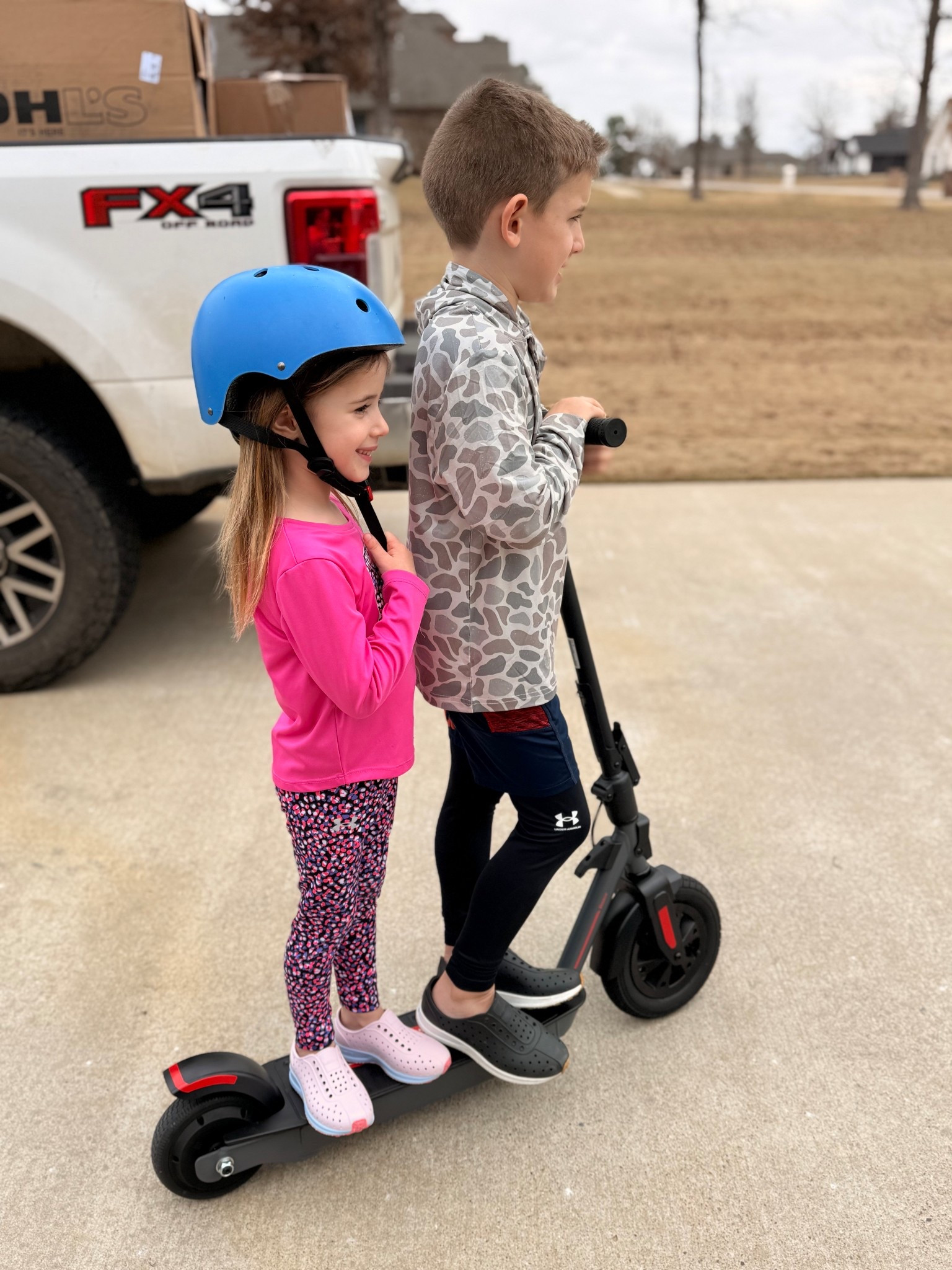 From playground to errands to matching moments 🤍
We’re officially a Native Shoes family—easy on, easy off, comfy, lightweight, and perfect for kids, toddlers, AND adults 🙌

Whether you’ve got movers, runners, or mess-makers at home, these shoes can keep up 💦
Tell me in the comments — who in your family would rock these first? 👇

#NativeShoes #FamilyStyle #MomLifeEssentials #KidApproved #MatchingFamily #EverydayComfort #BusyMamaFinds #ad #NativeShoesPartner

#LTKFindsUnder50 #LTKmomlife #LTKKids