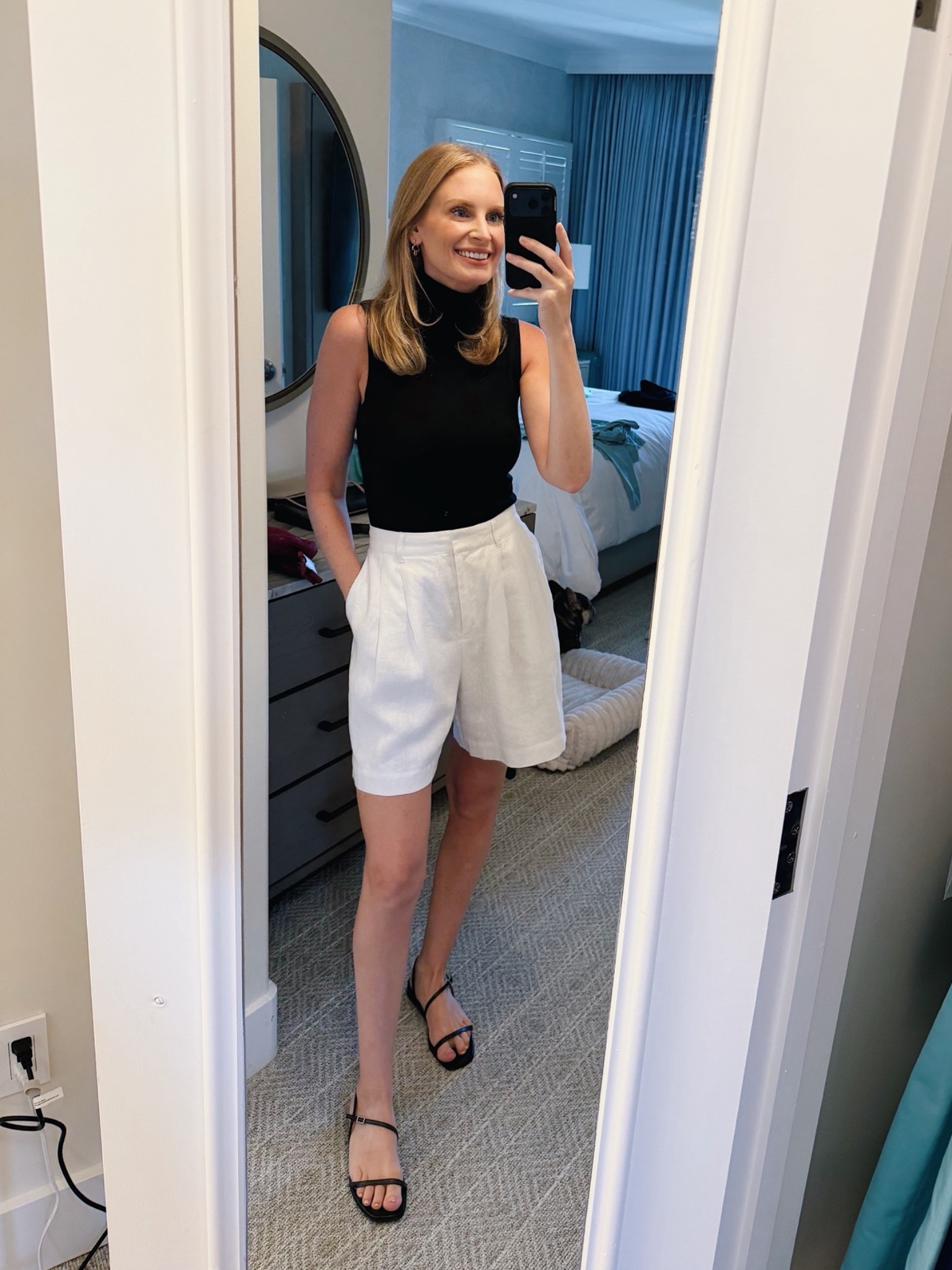 Today’s look! Wearing an XS in the top and small in the shorts. Sandals are old Emme Parsons.

#LTKootd