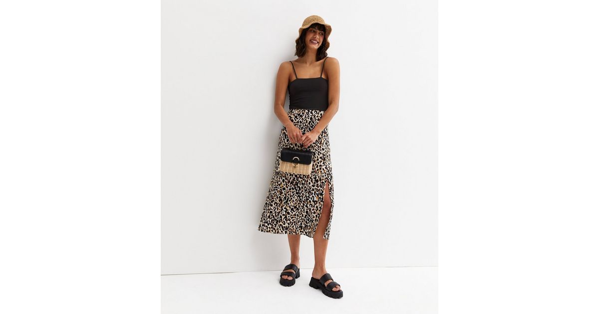 Brown Leopard Print Split Hem Midi Skirt
						
						Add to Saved Items
						Remove from Saved ... | New Look (UK)
