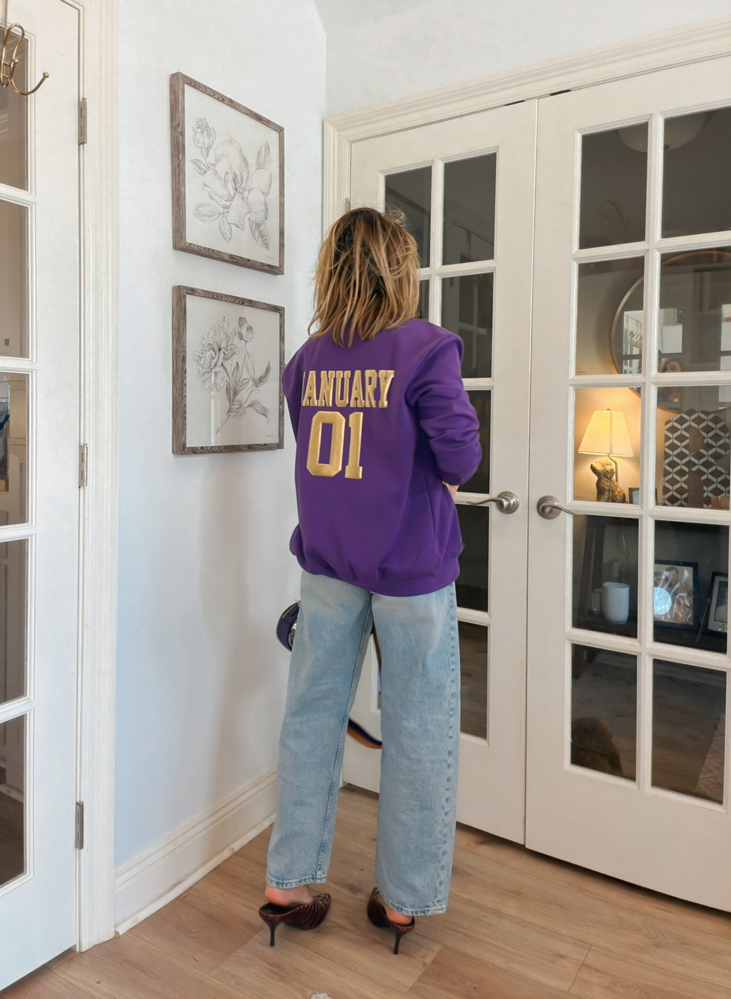 LSU game day outfit idea. Sweatshirt/cardi is from proudstitch.com. Use code JAN10 for a discount.