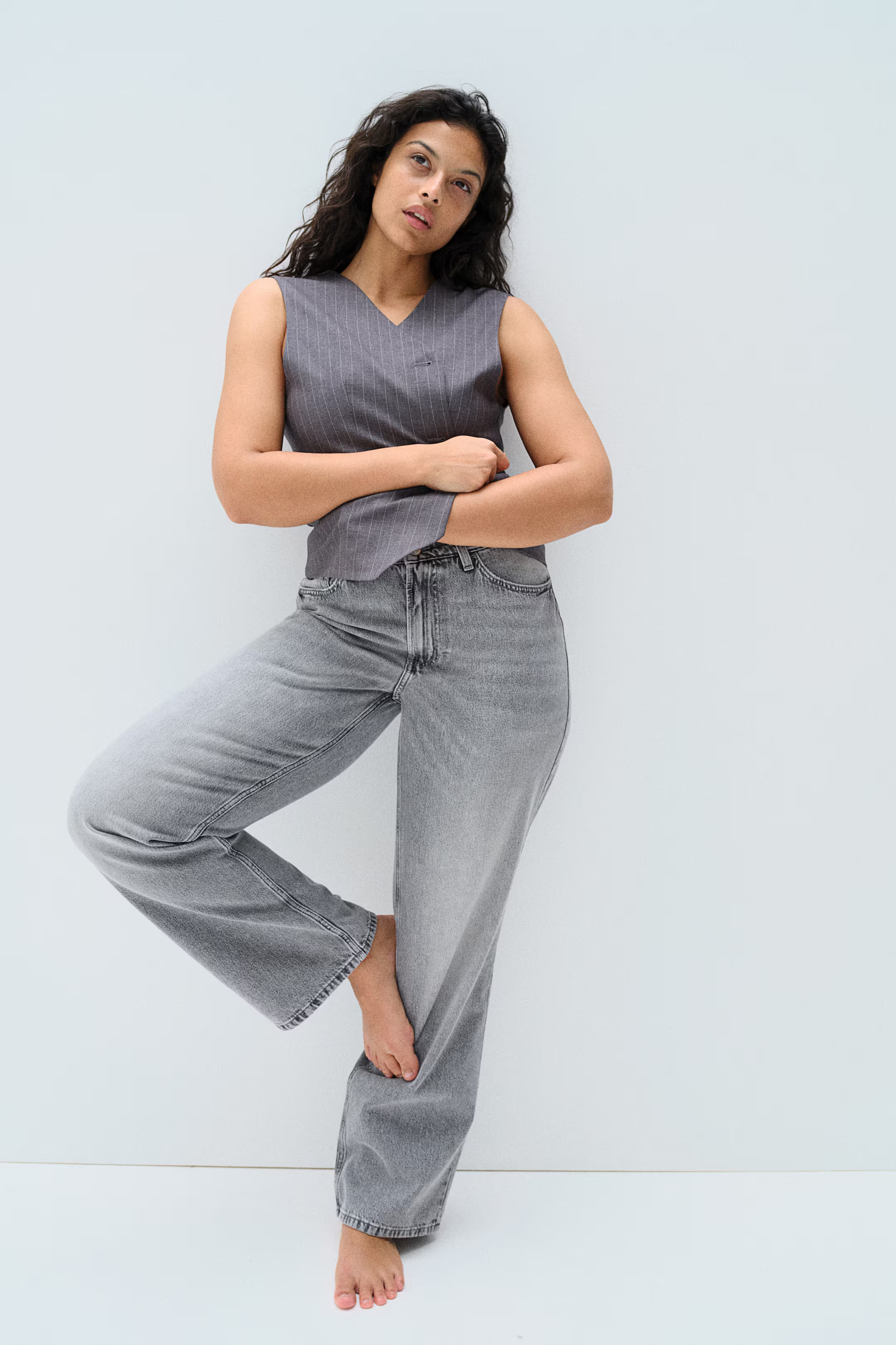 Wide Ultra High Jeans | H&M (US + CA)