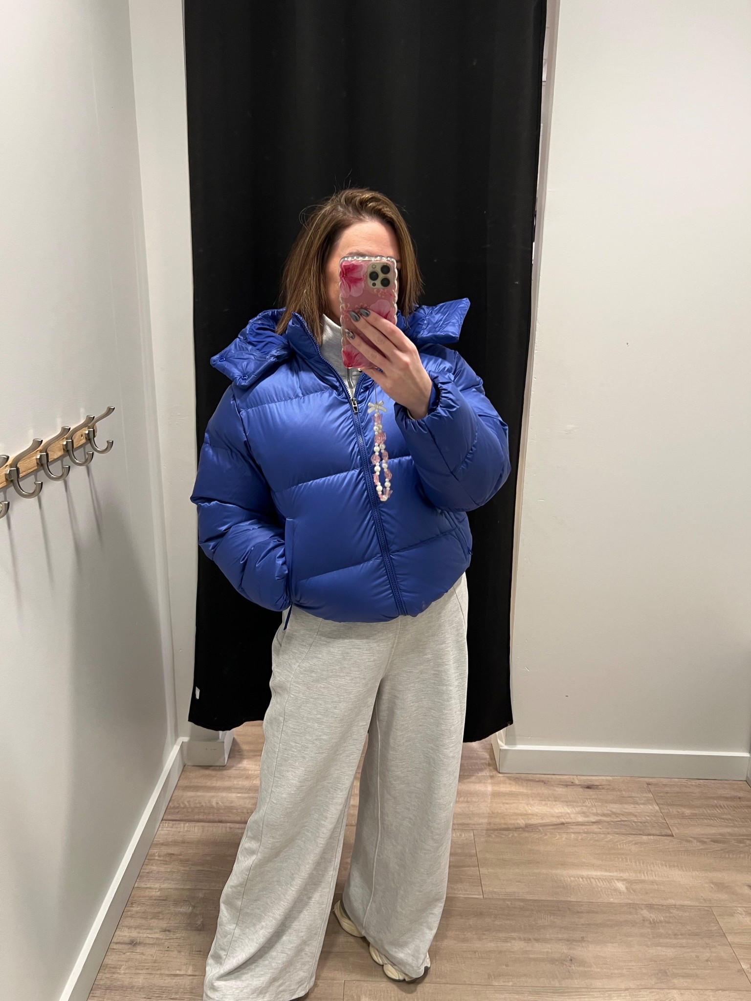 Lululemon winter clothes, layers. 