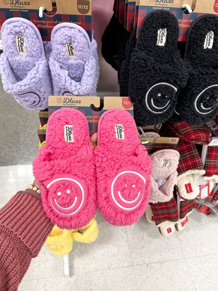 $15 slippers for kids! Matching adults sizes available too!

Target finds, gifts for kids, Target style 

#LTKshoecrush #LTKGiftGuide #LTKfamily