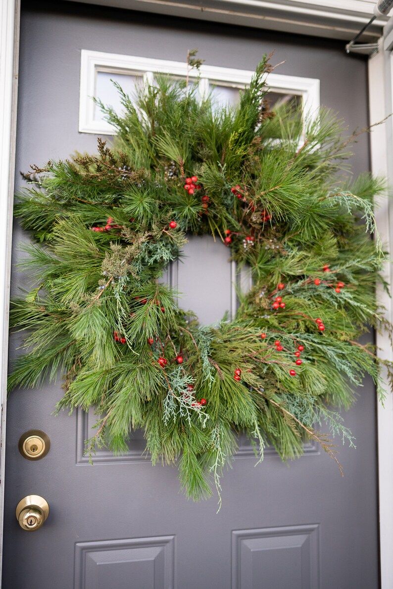 Natural Fresh-cut Christmas Wreath - Etsy | Etsy (US)