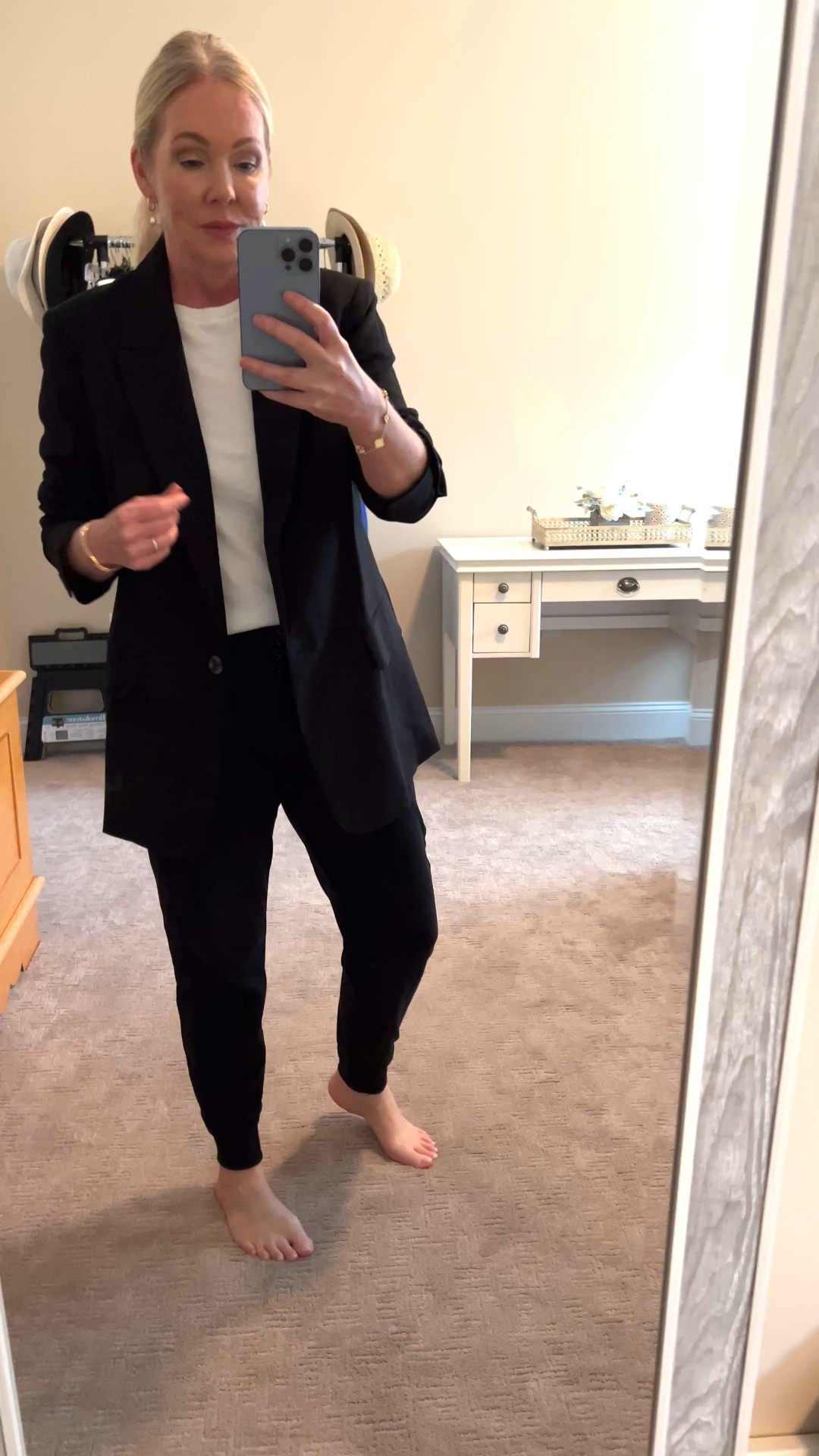 New for fall black oversized blazer. 
Wearing size small


#LTKWorkwear #LTKFindsUnder100 #LTKOver40