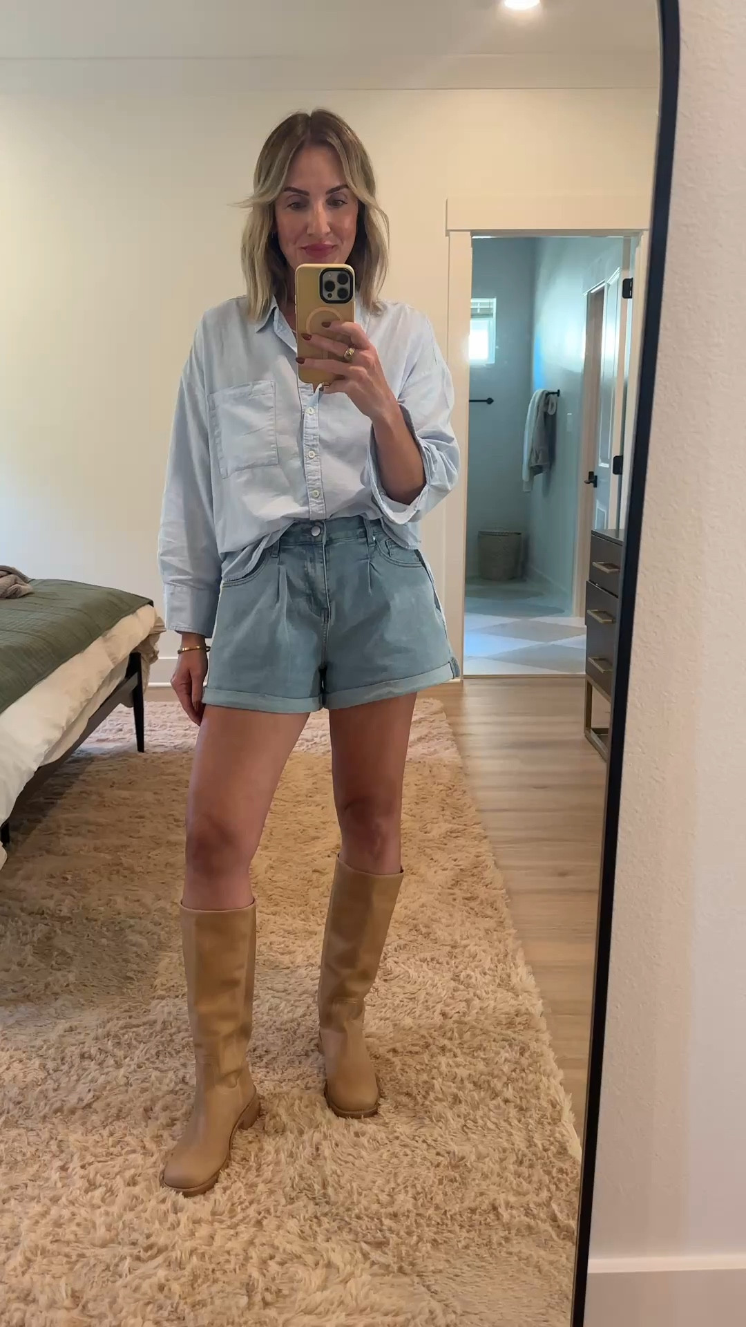 •	Frye vibes without the Frye price (oh hey, Steven Madden look-alikes 👟)
•	The $34 Amazon shorts you’ll live in
•	A staple Maeve button-down from Anthro that ties it all together