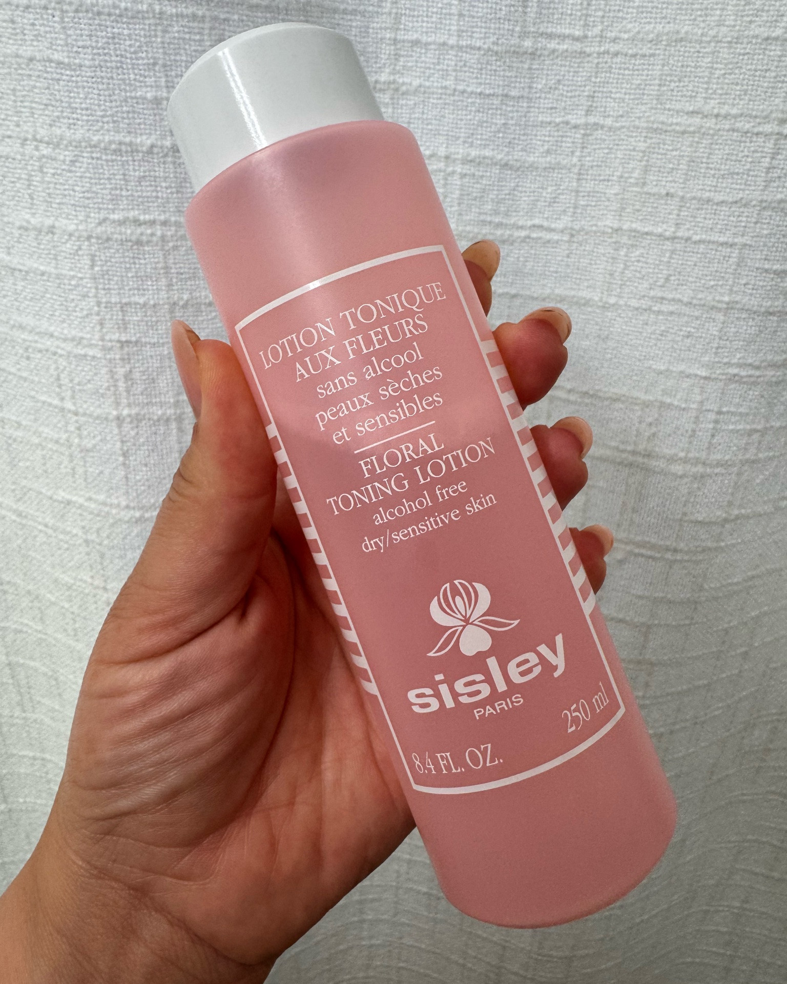 Sisley has my heart & is making my face feel refreshed daily. ✨😮‍💨

#LTKselfcare #LTKBeauty #LTKgrwm