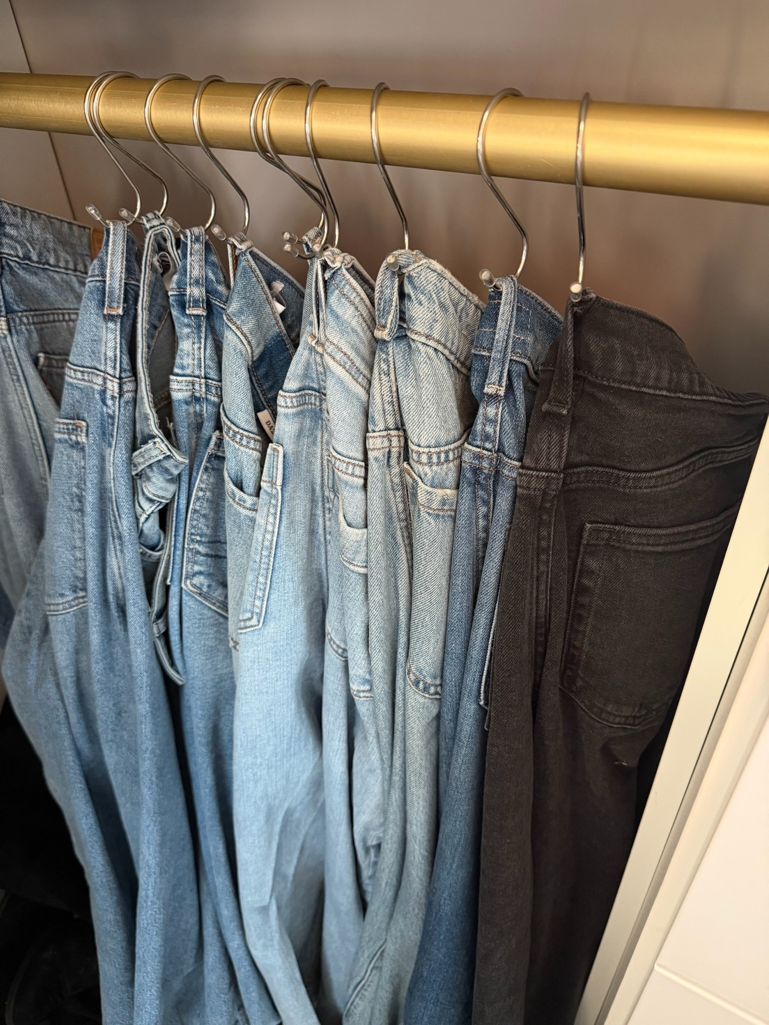 Jean organizers

#LTKHome #LTKFindsUnder50 #LTKSaleAlert