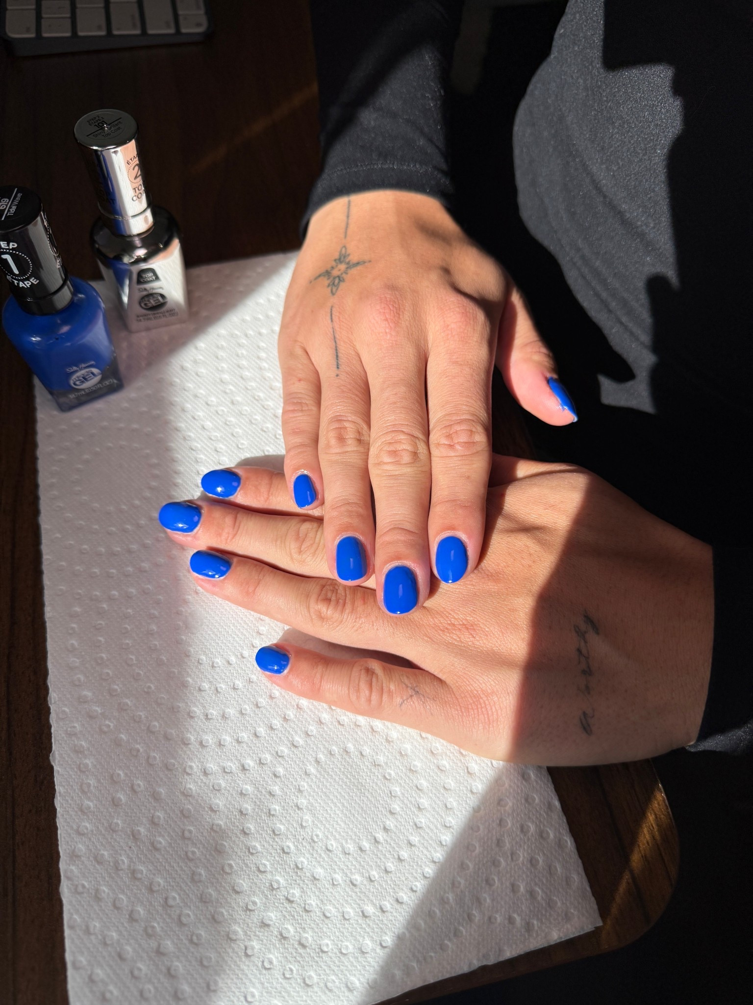 #ad THIS COLOR IS EVERYTHING AND MORE @sally_hansen @target #SHPartner #SallyHansenPartner #TargetPartner #Target @shop.LTK #liketkit 