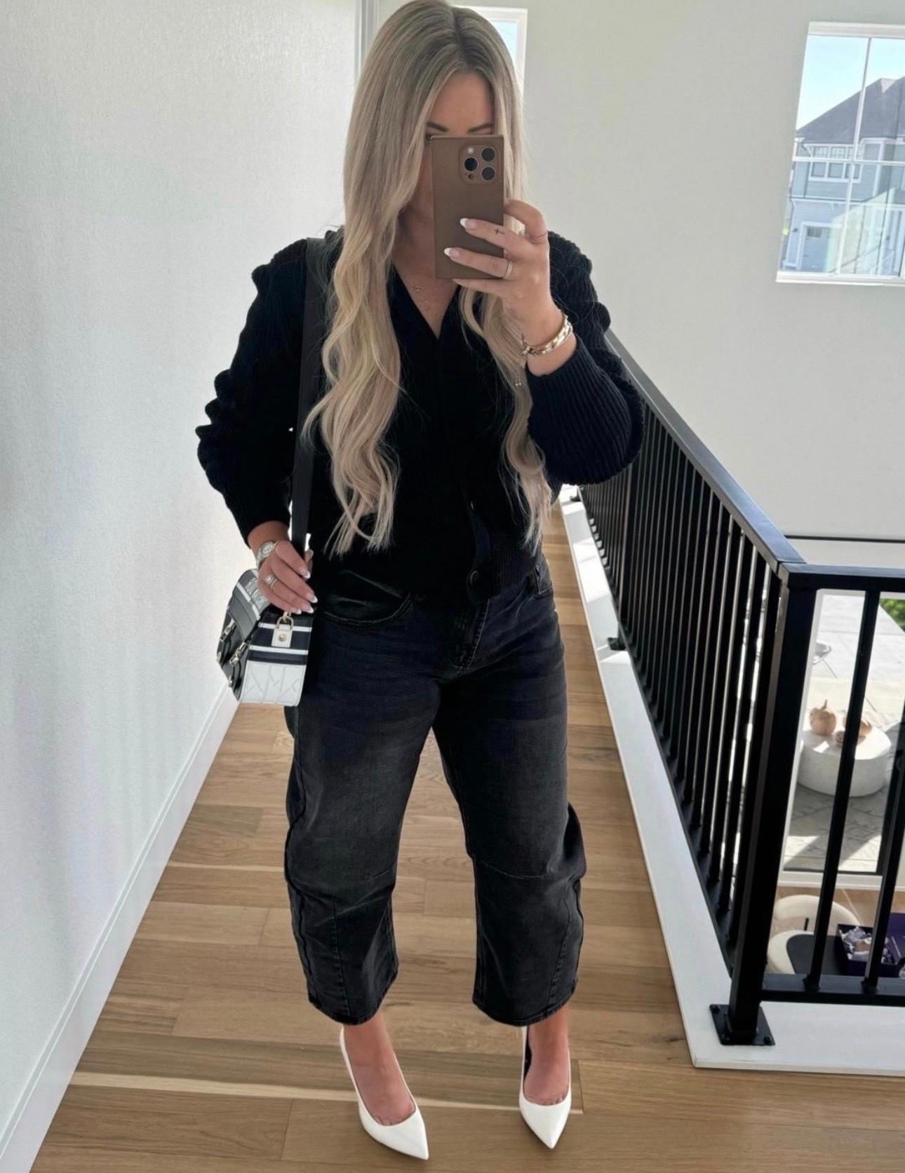 Such a fun look! Love these barrel jeans.

#LTKootd #LTKOver40 #LTKMidsize