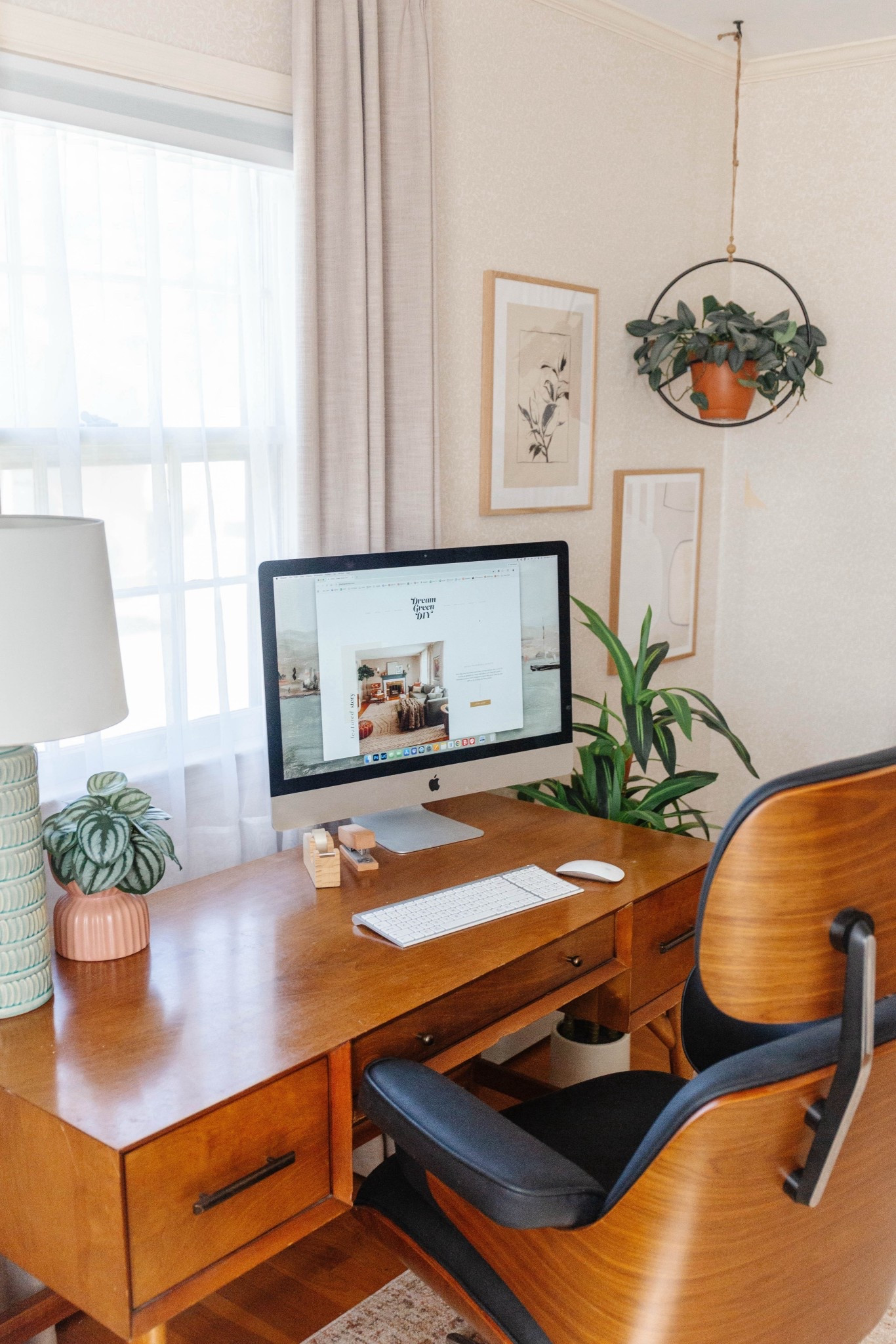 Upgrade your own work view with these modern décor and furniture finds ⭐️

#LTKHome