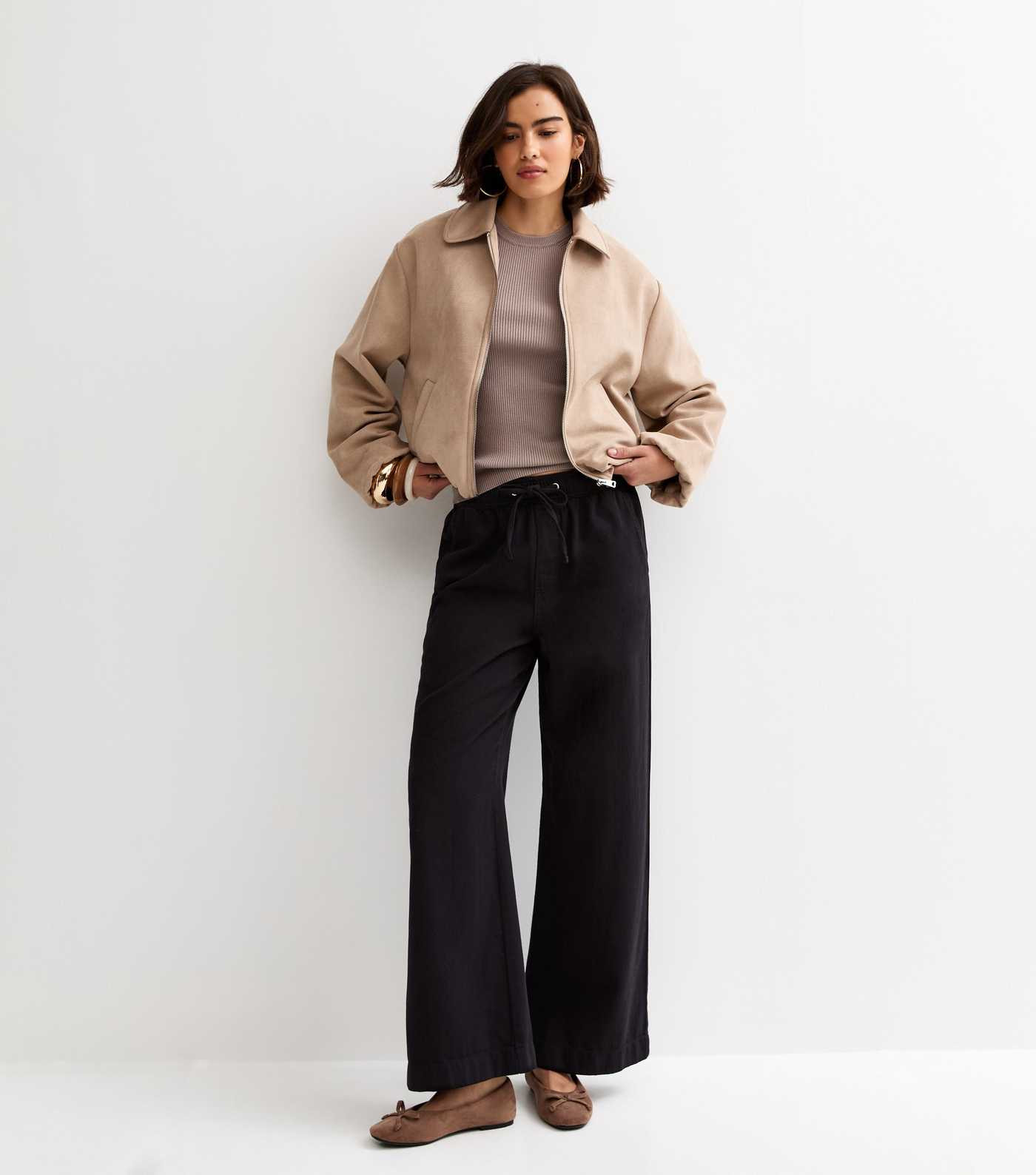 Black Cotton Twill Drawstring Wide Leg Trousers | New Look | New Look (UK)